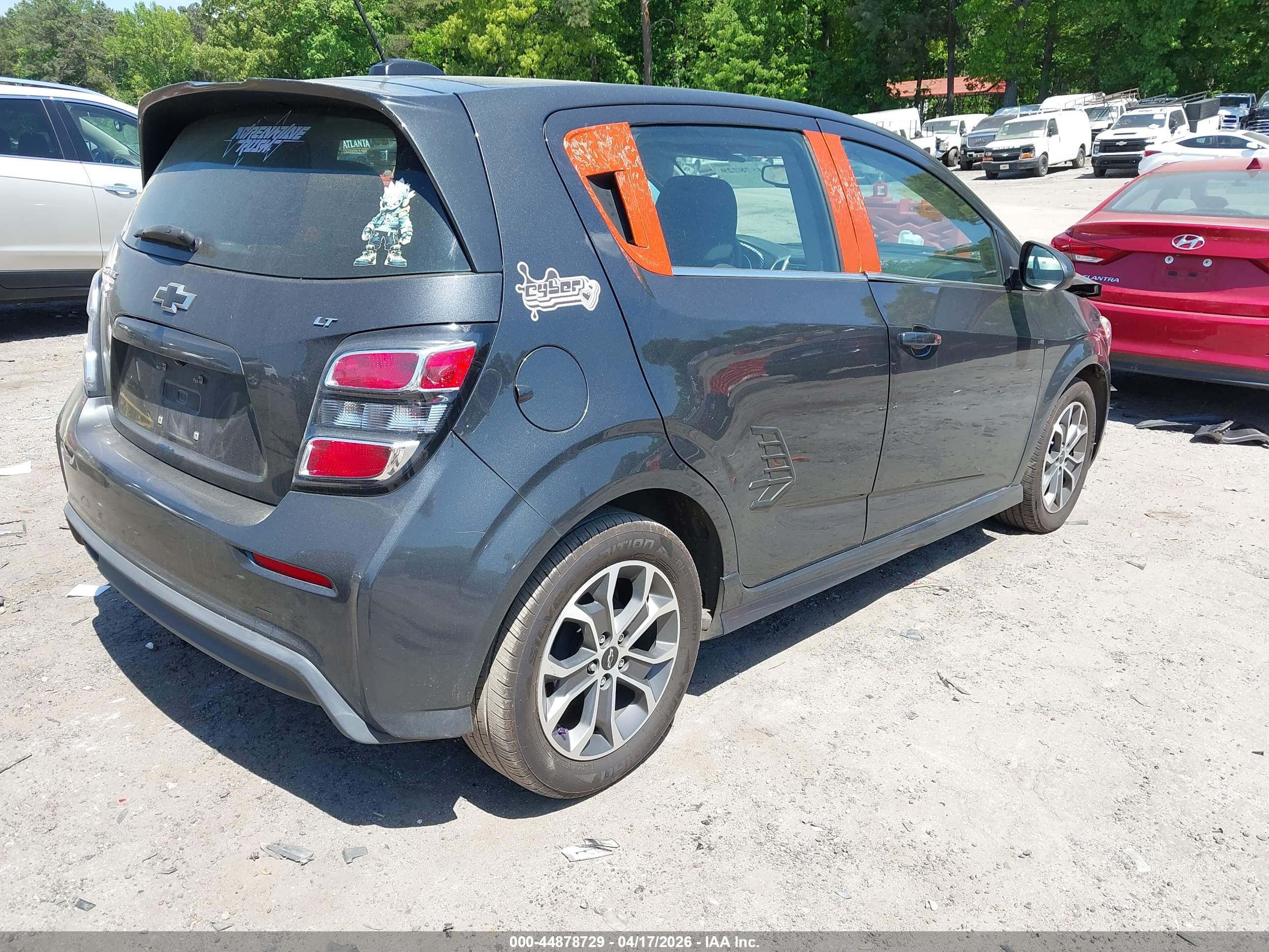 CHEVROLET SONIC image 4