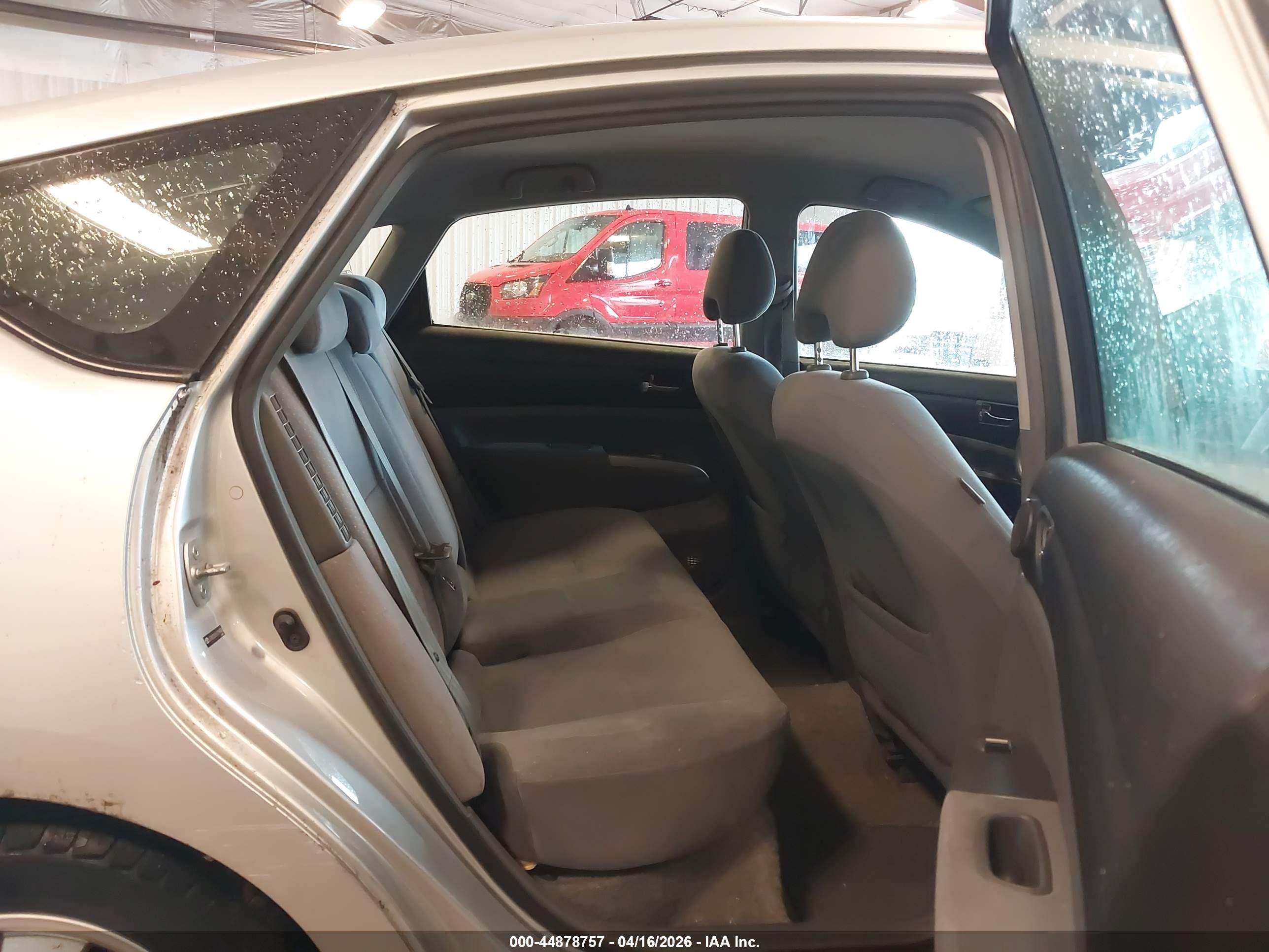 TOYOTA PRIUS image 8