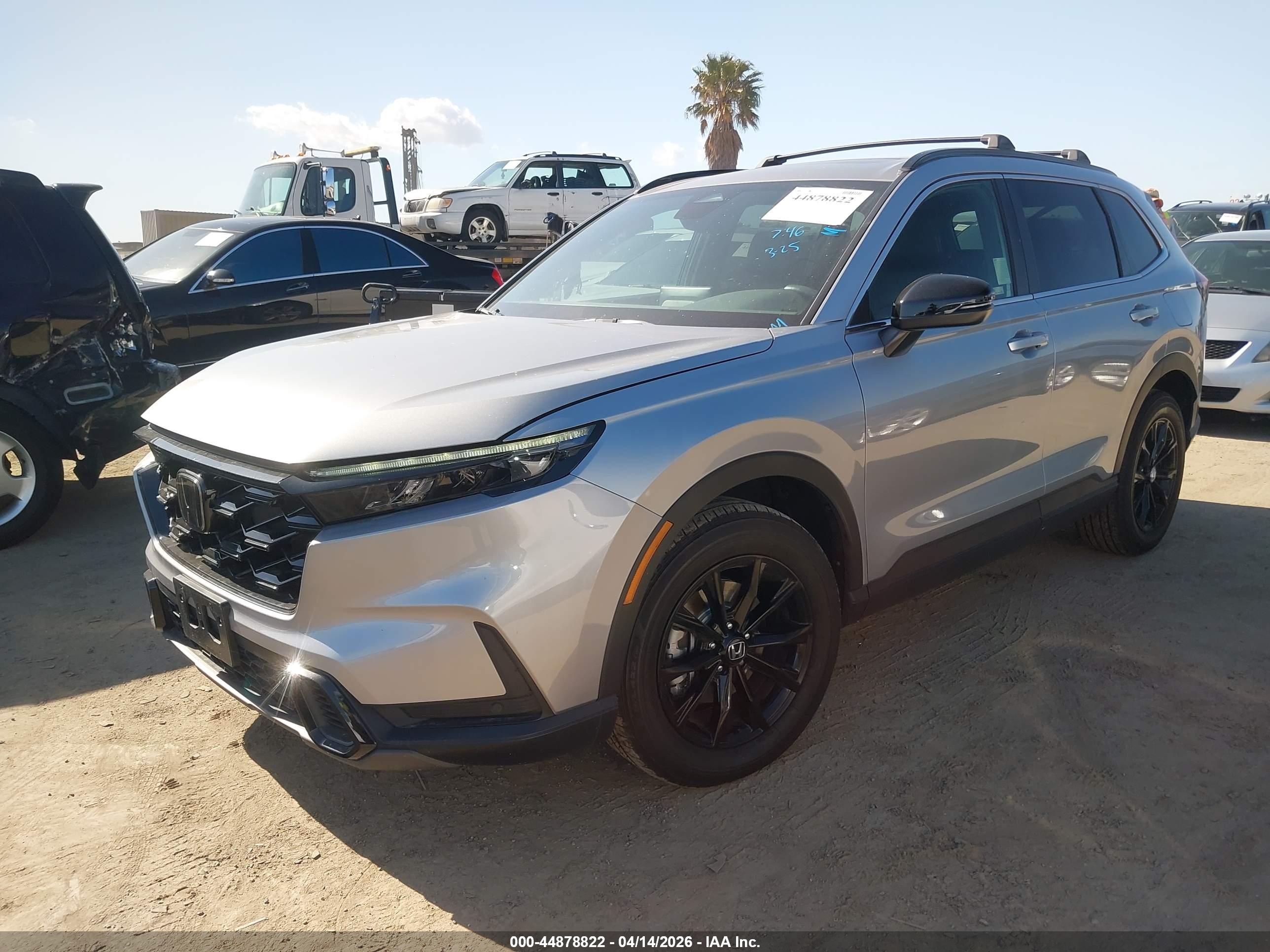 HONDA CR-V image 2