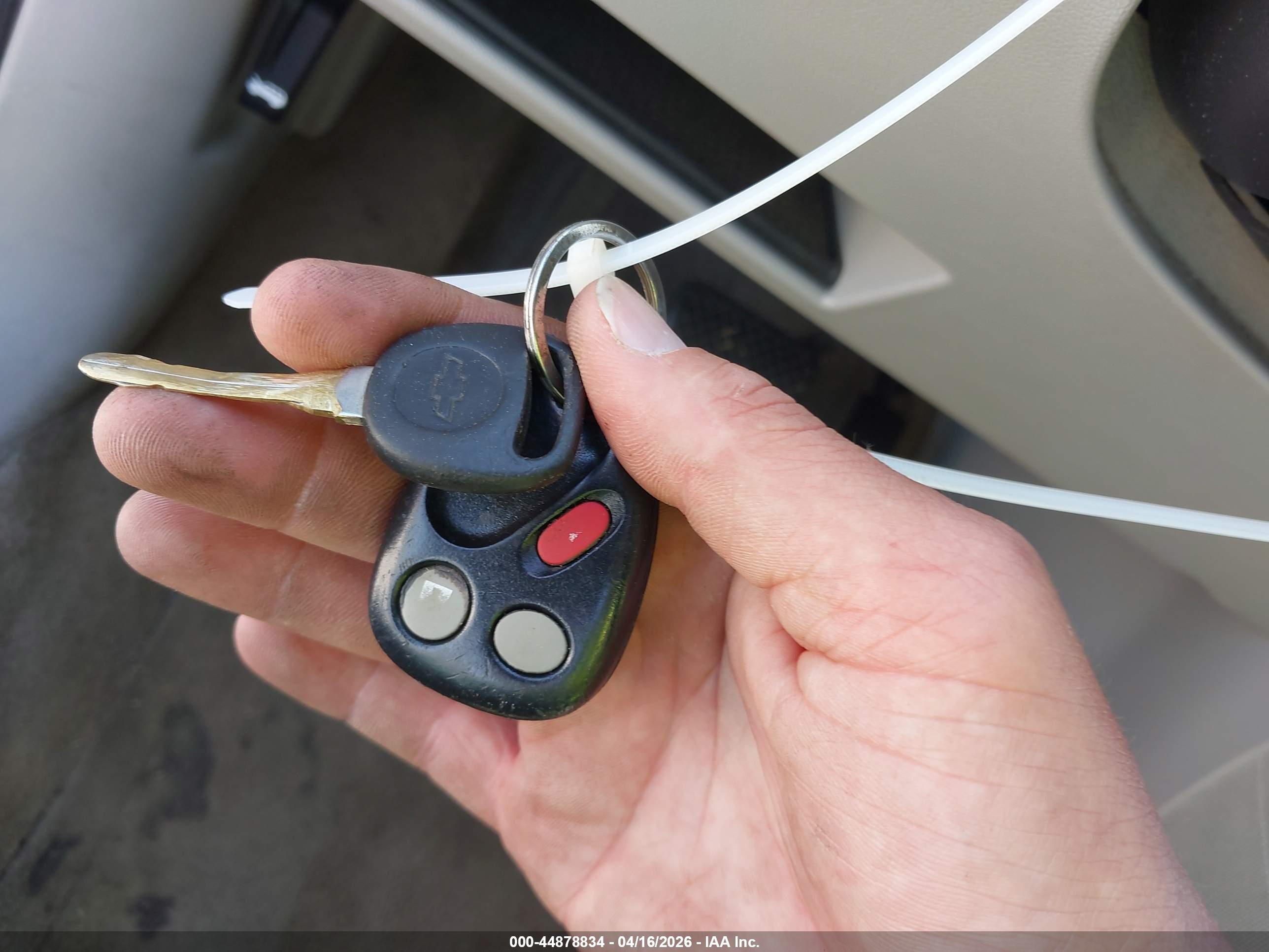 CHEVROLET EQUINOX image 11