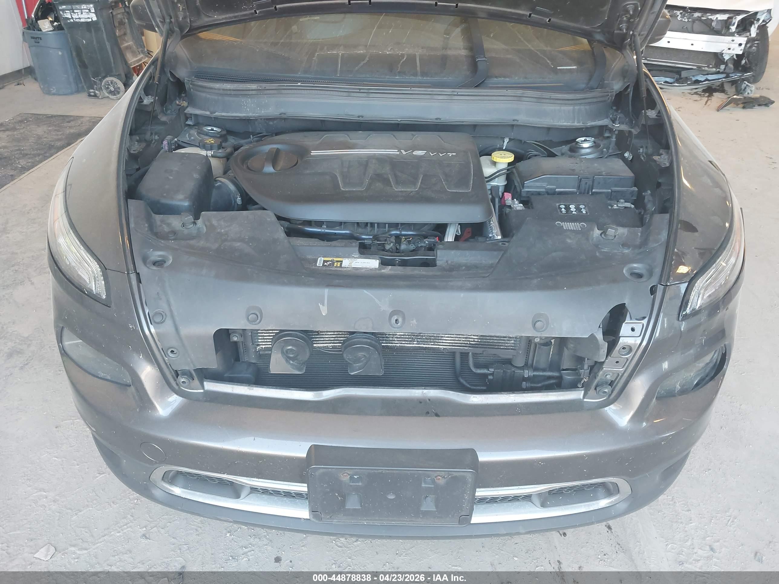 JEEP CHEROKEE image 10