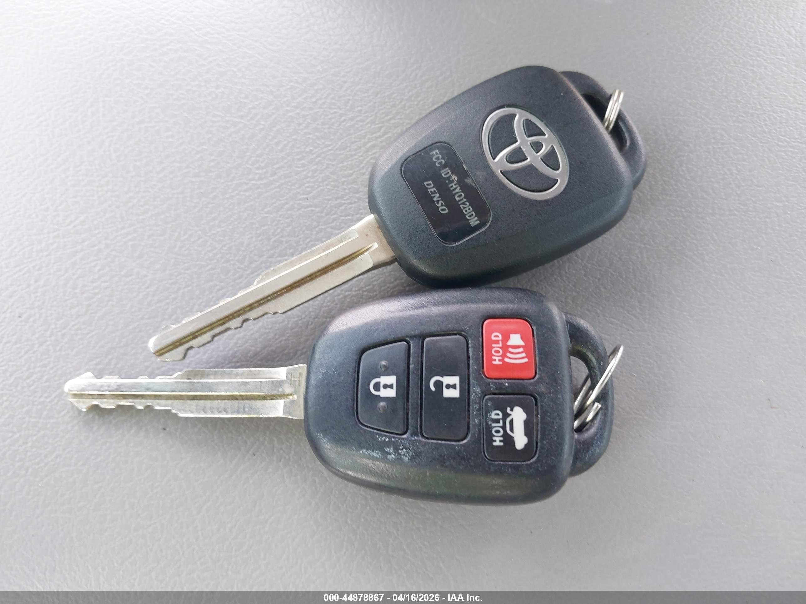 TOYOTA CAMRY image 11