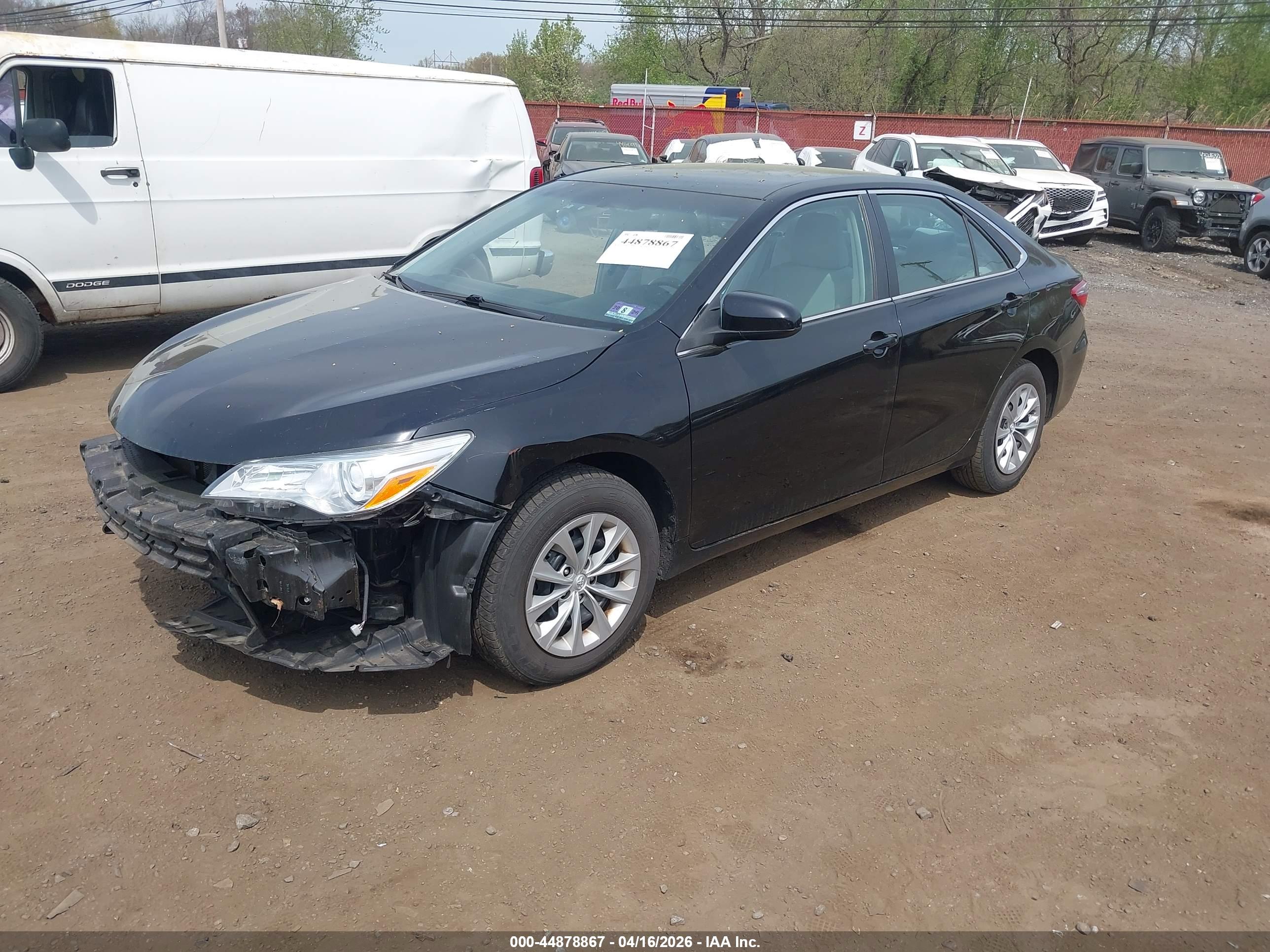 TOYOTA CAMRY image 2