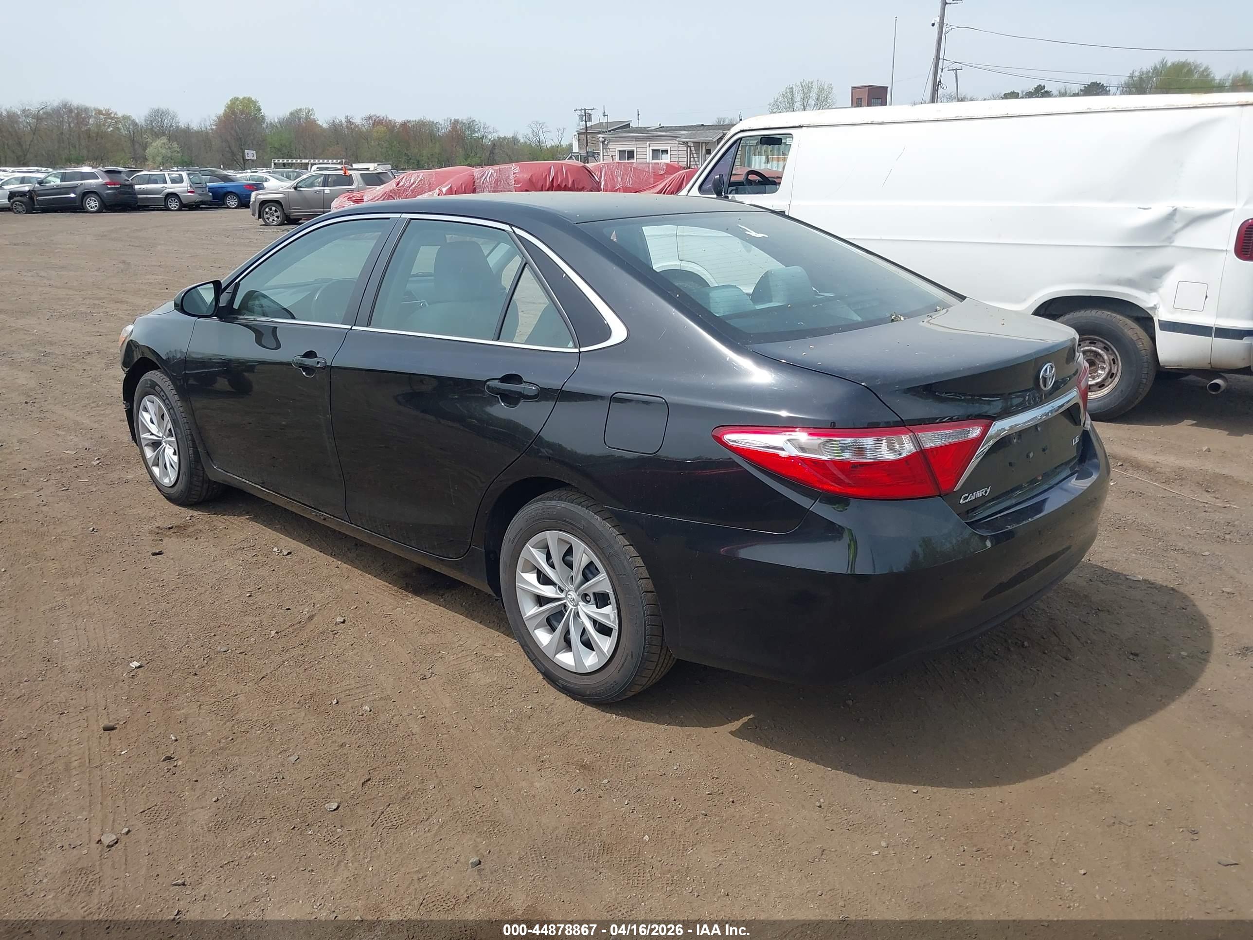 TOYOTA CAMRY image 3