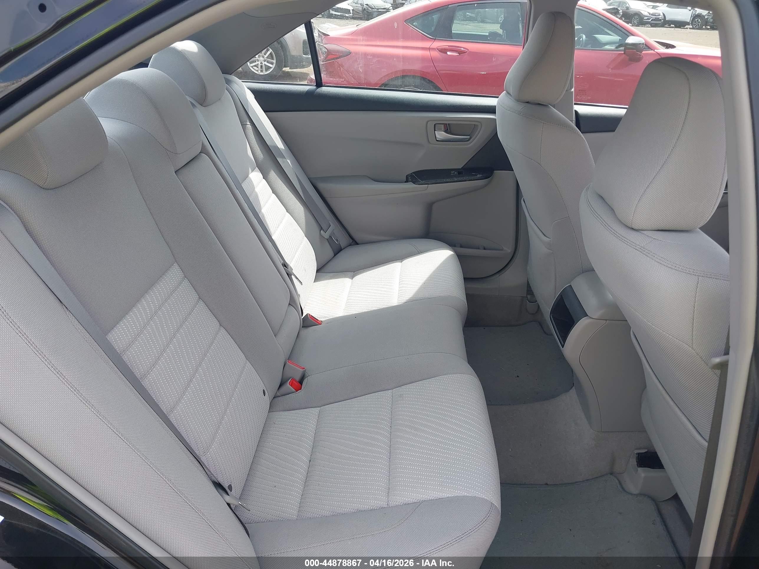 TOYOTA CAMRY image 8