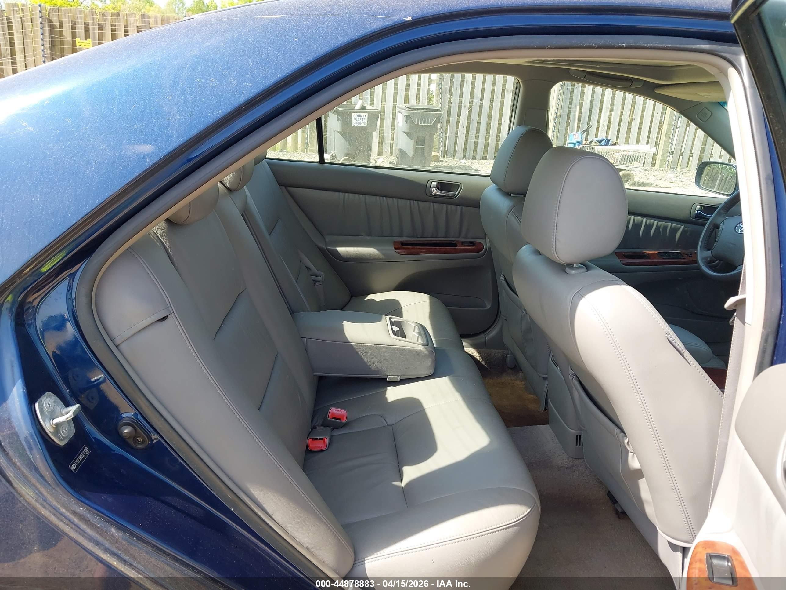 TOYOTA CAMRY image 8