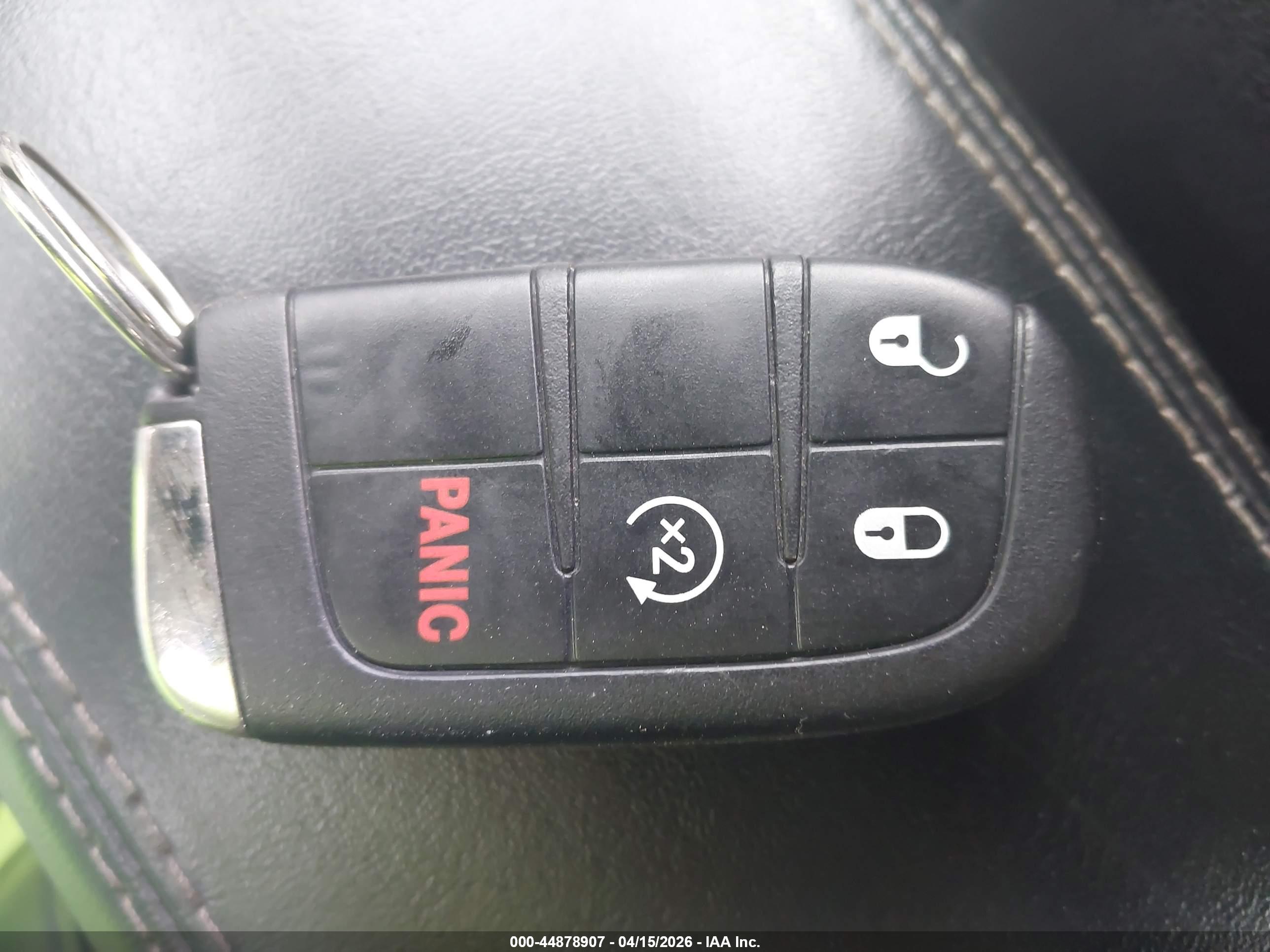 JEEP RENEGADE image 11
