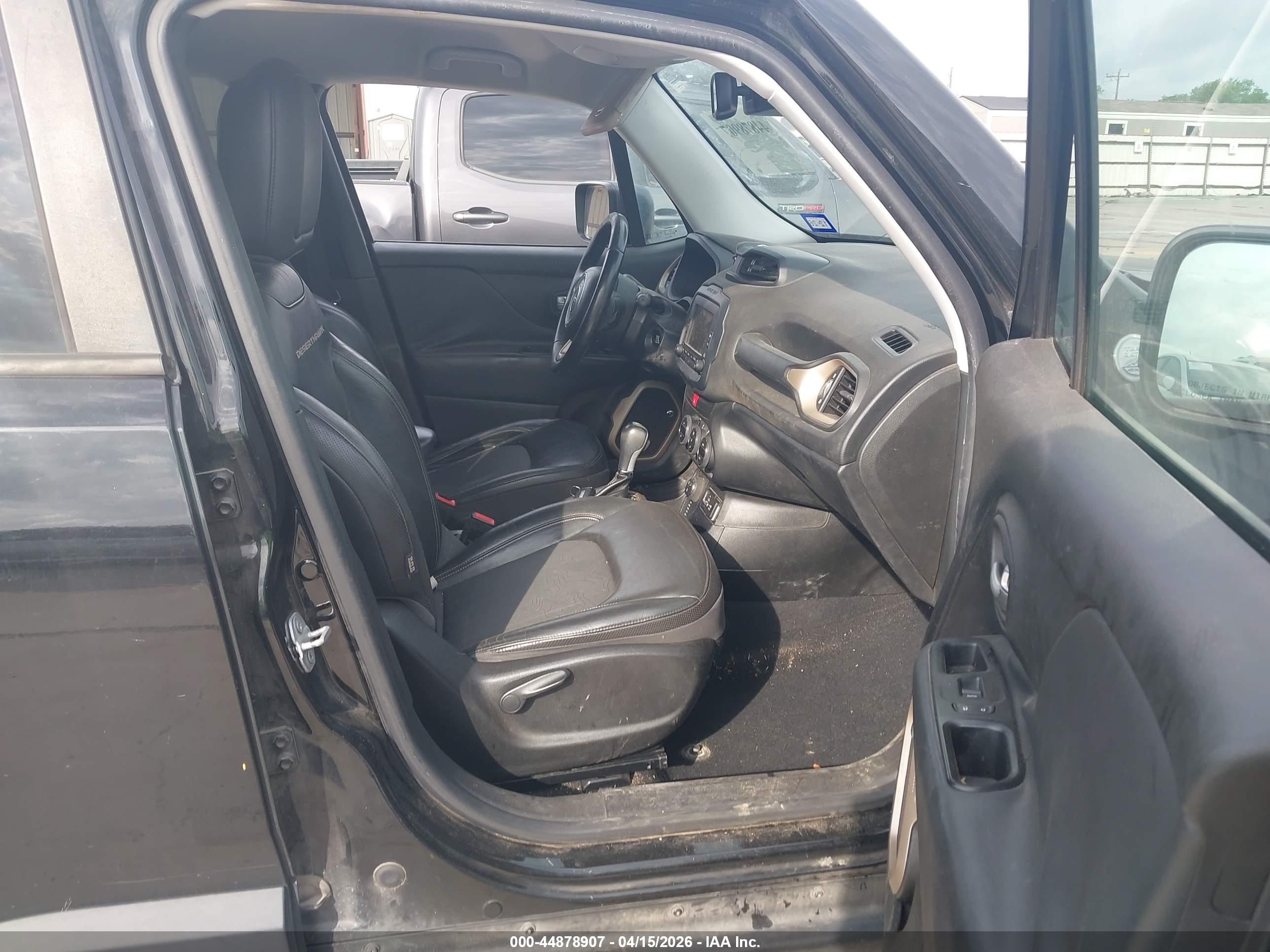 JEEP RENEGADE image 5