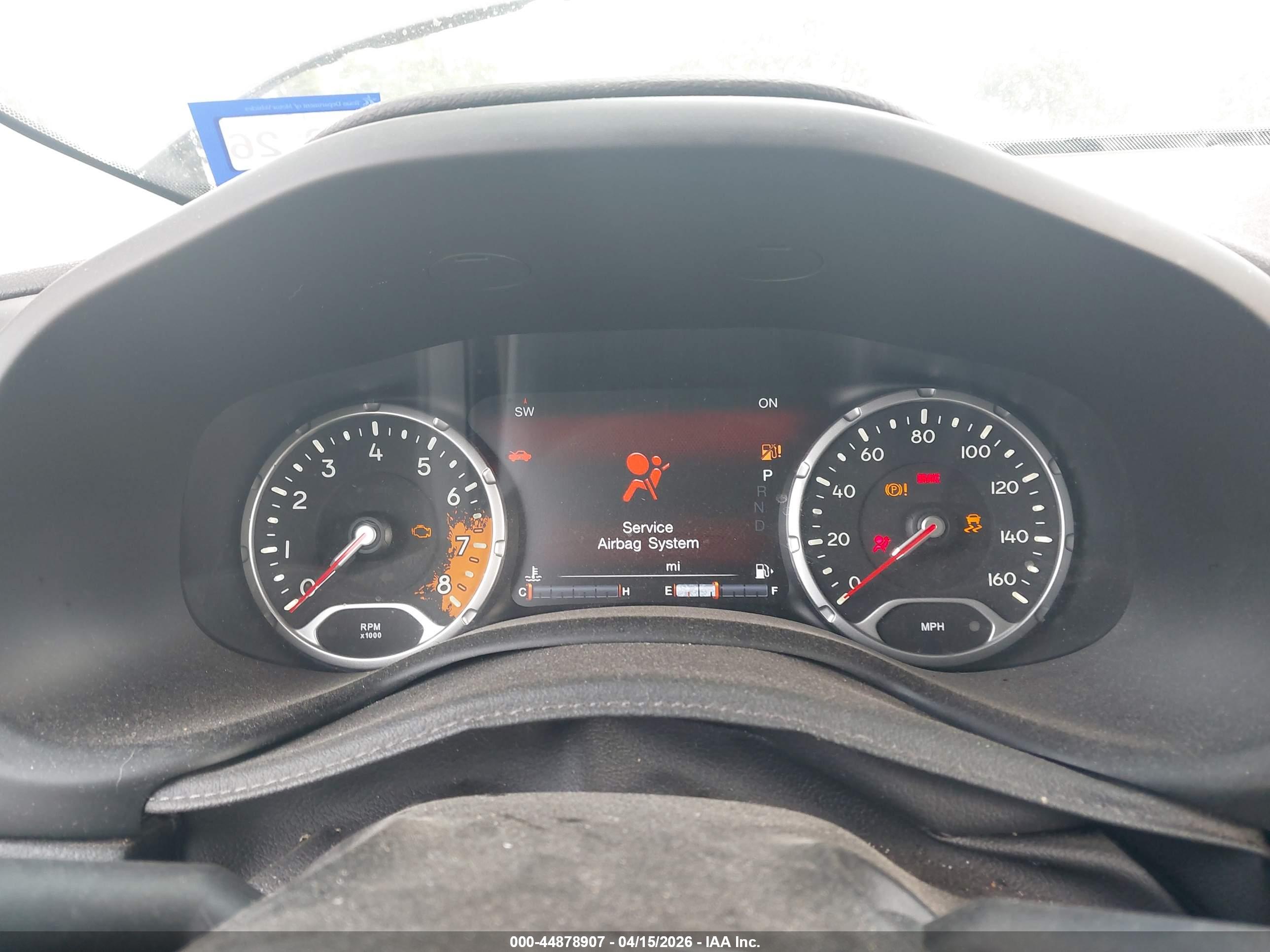 JEEP RENEGADE image 7