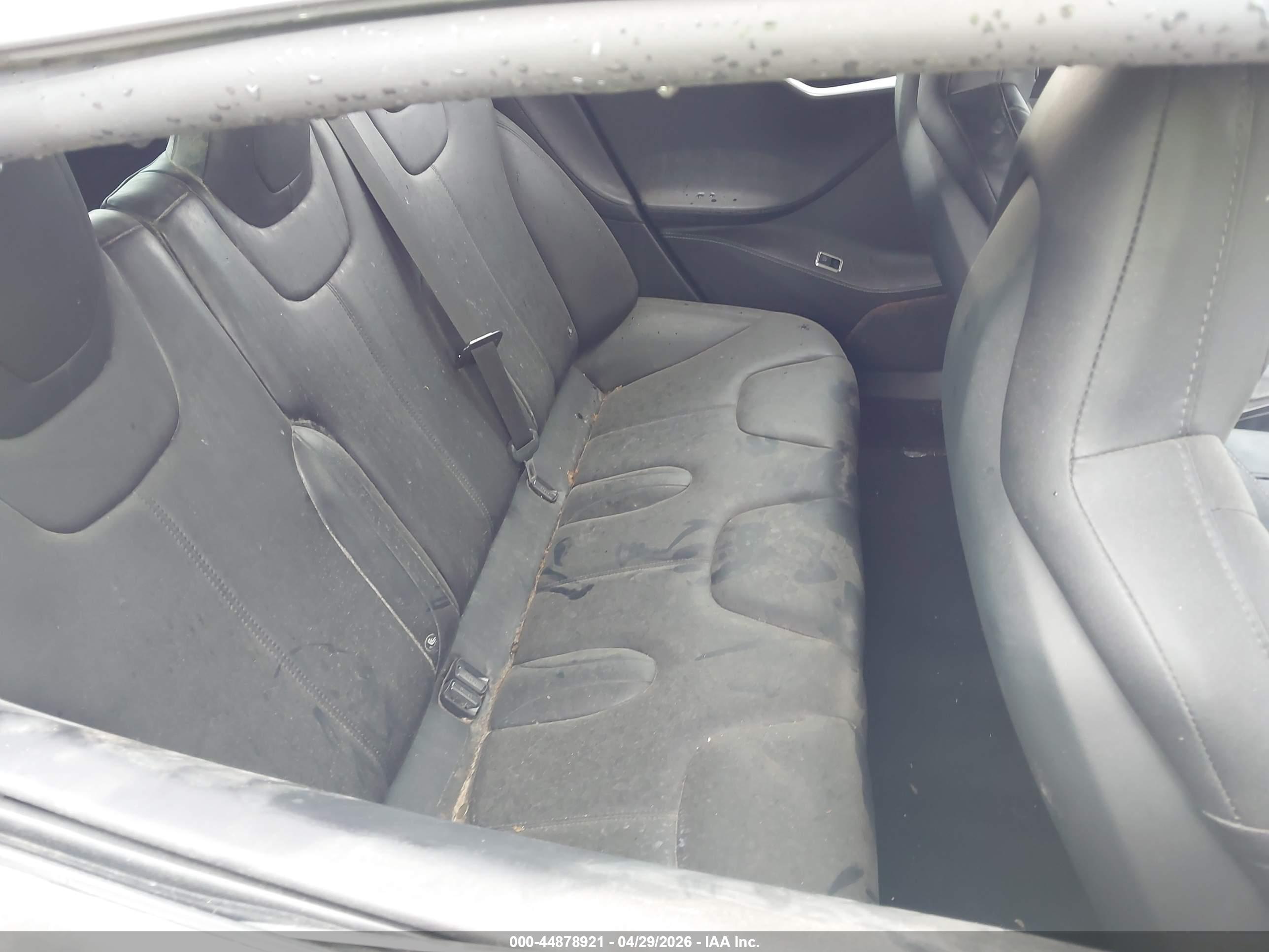 TESLA MODEL image 8