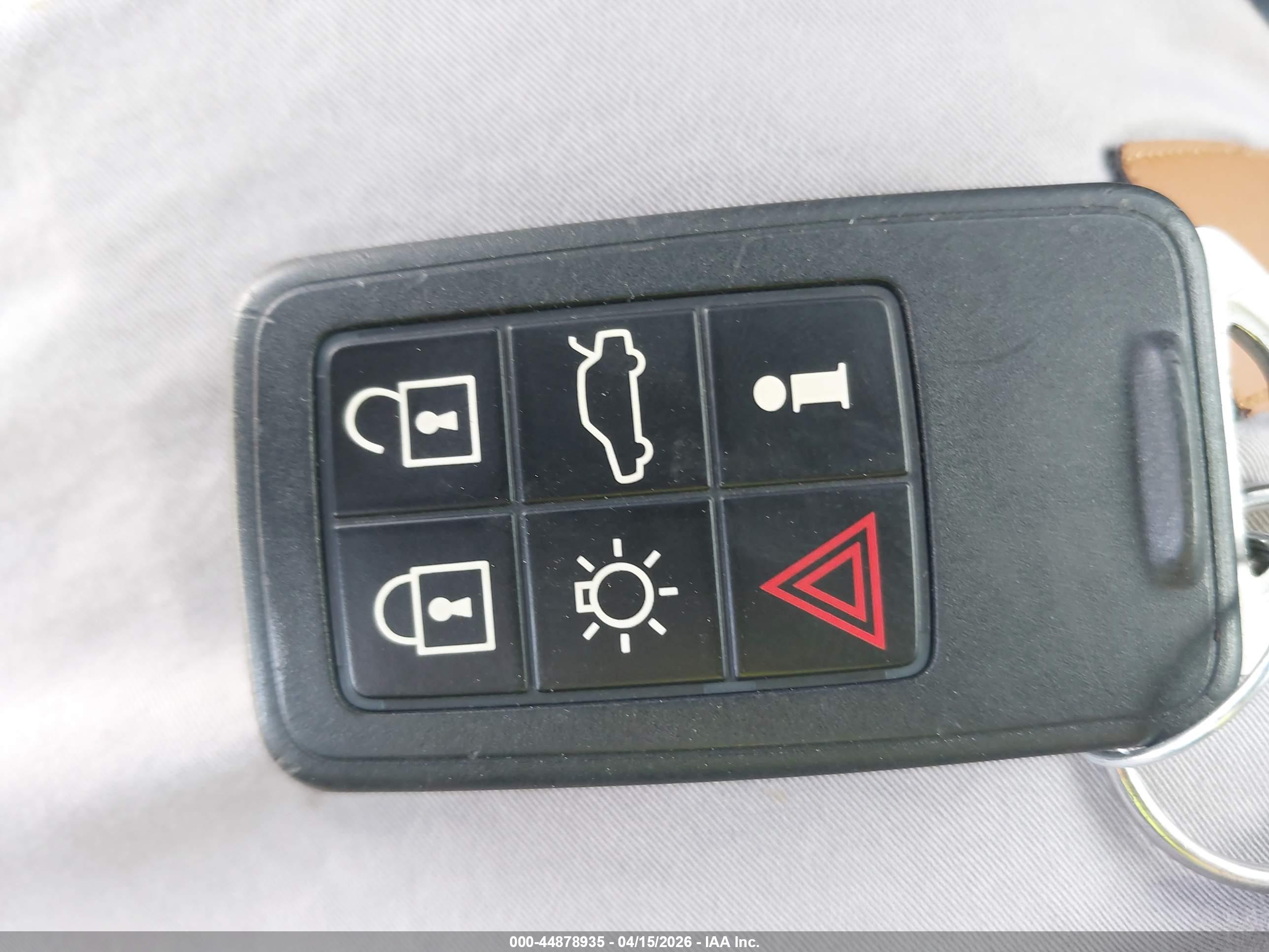 VOLVO S60 image 11