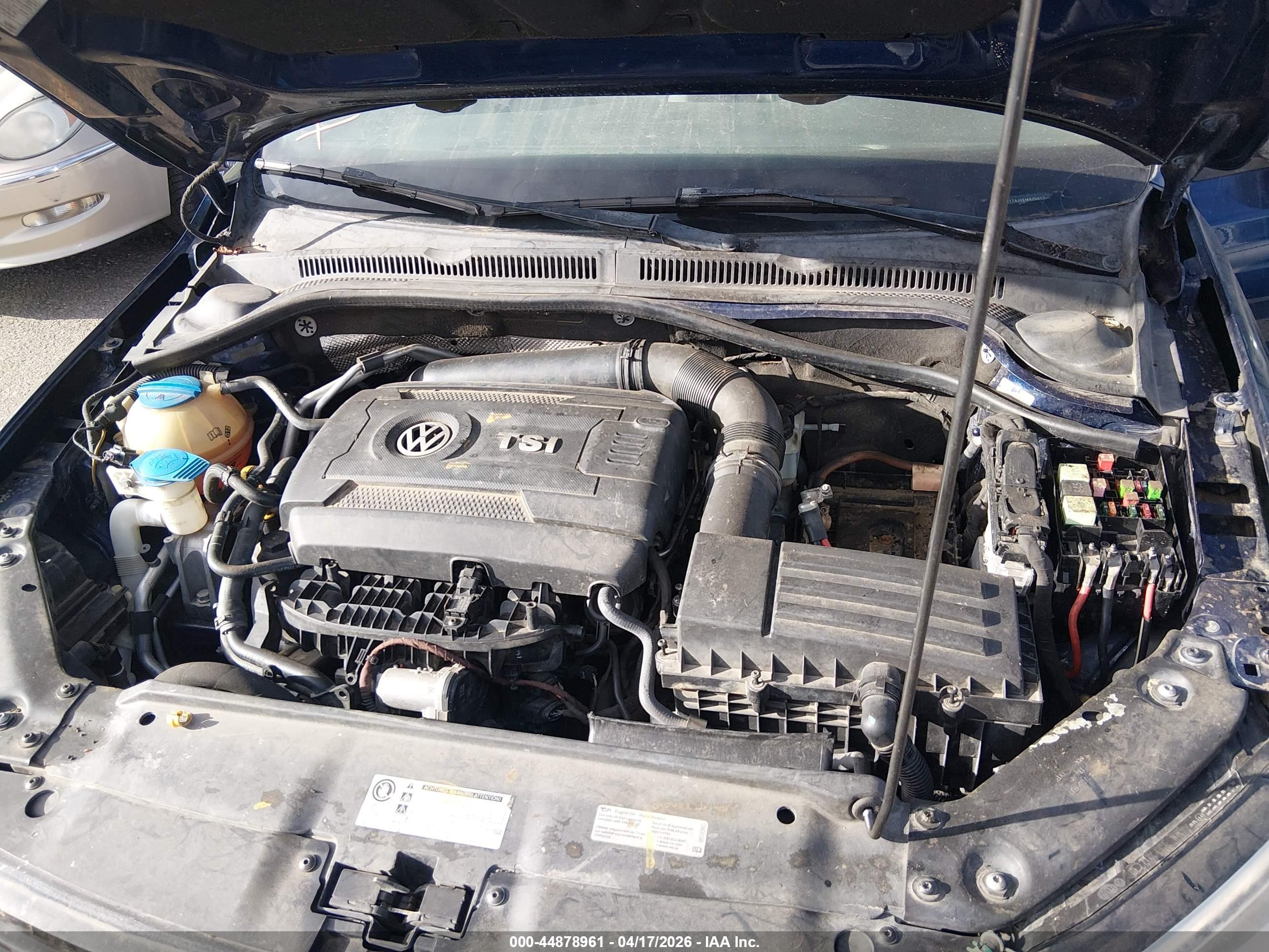 VOLKSWAGEN JETTA image 10
