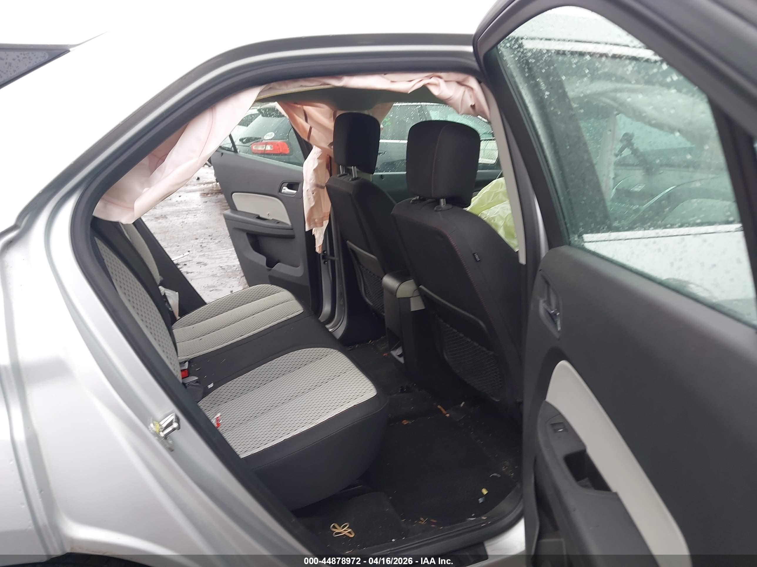 CHEVROLET EQUINOX image 8