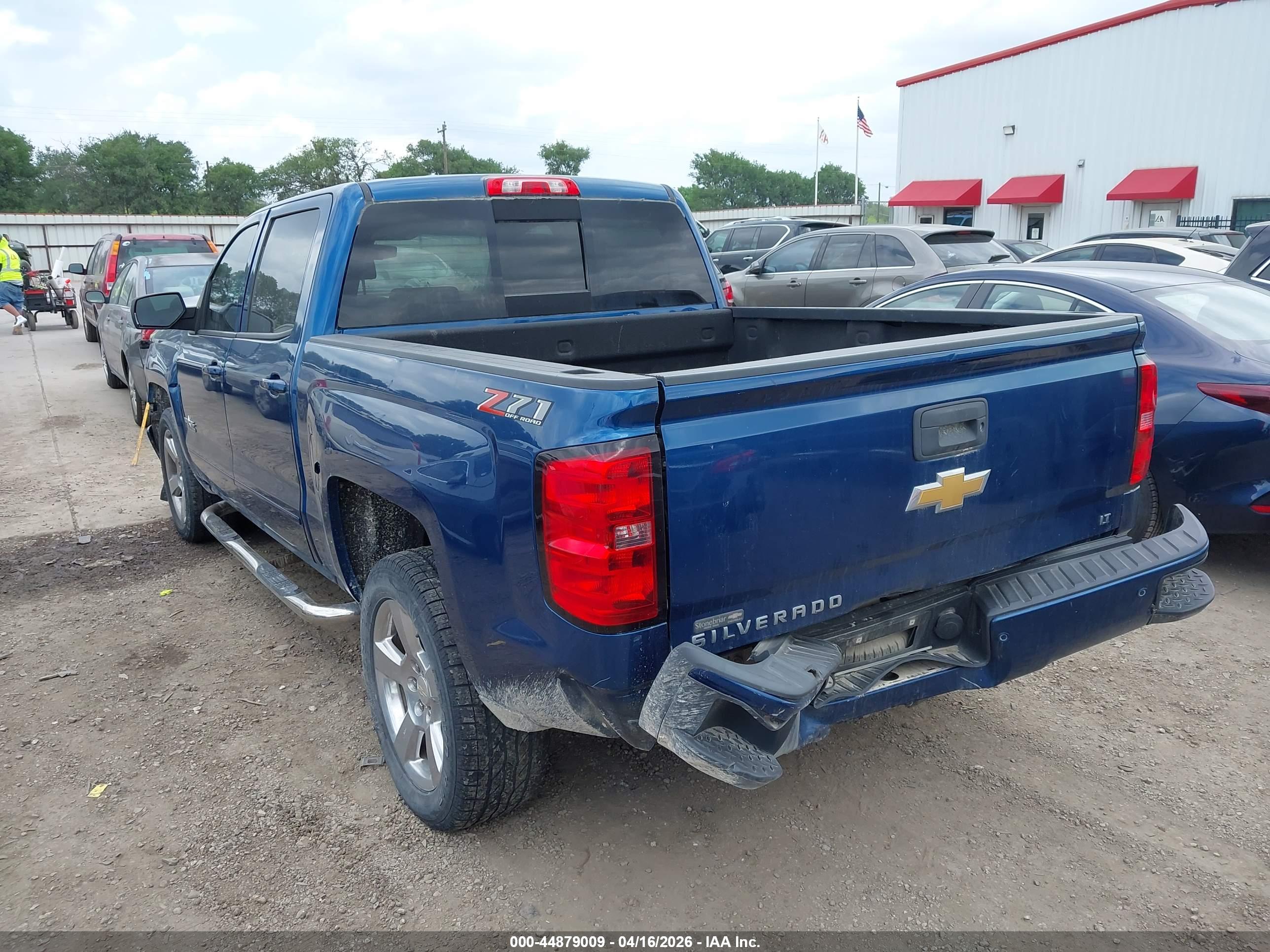 CHEVROLET SILVERADO image 3