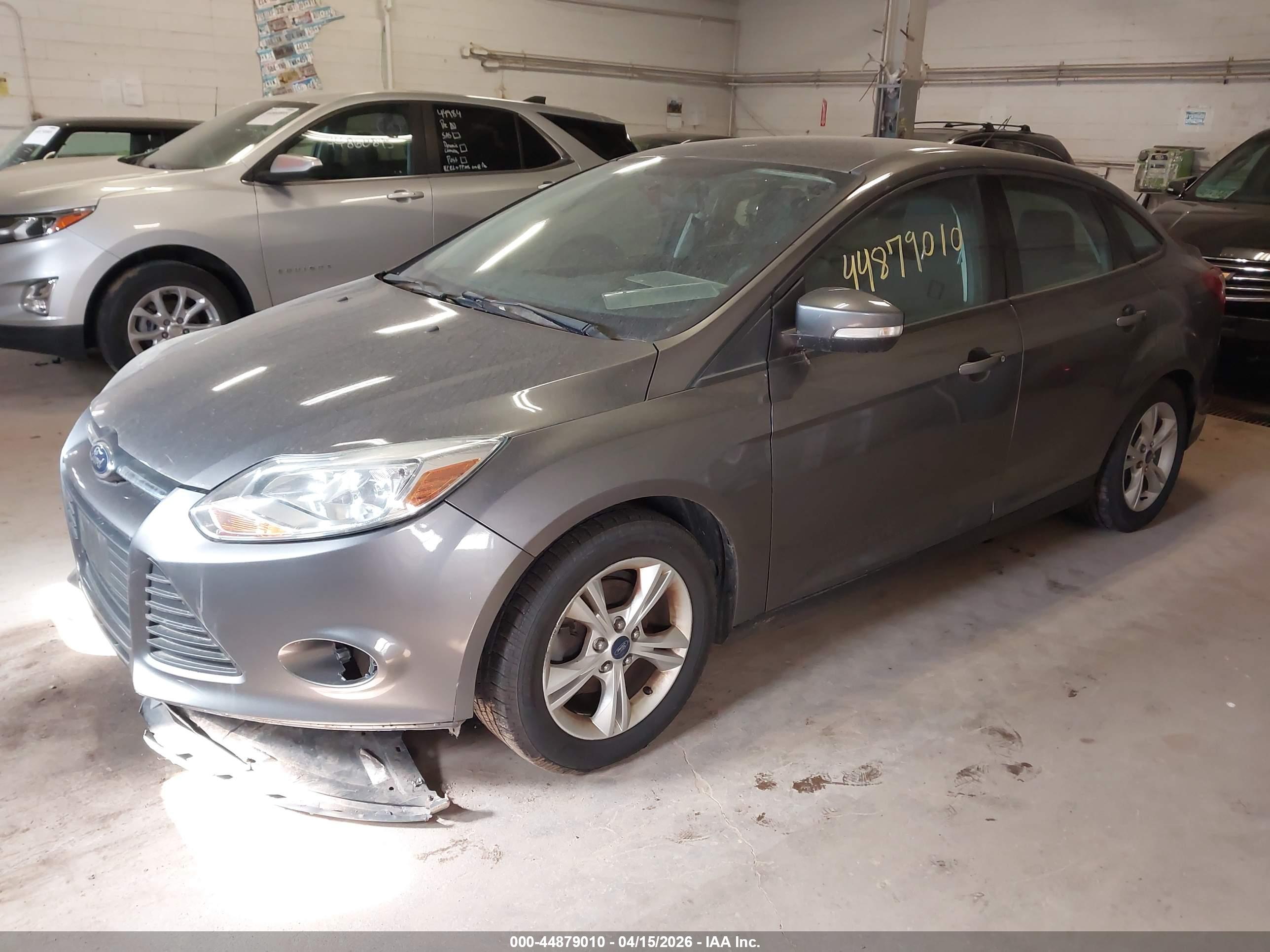 FORD FOCUS image 2