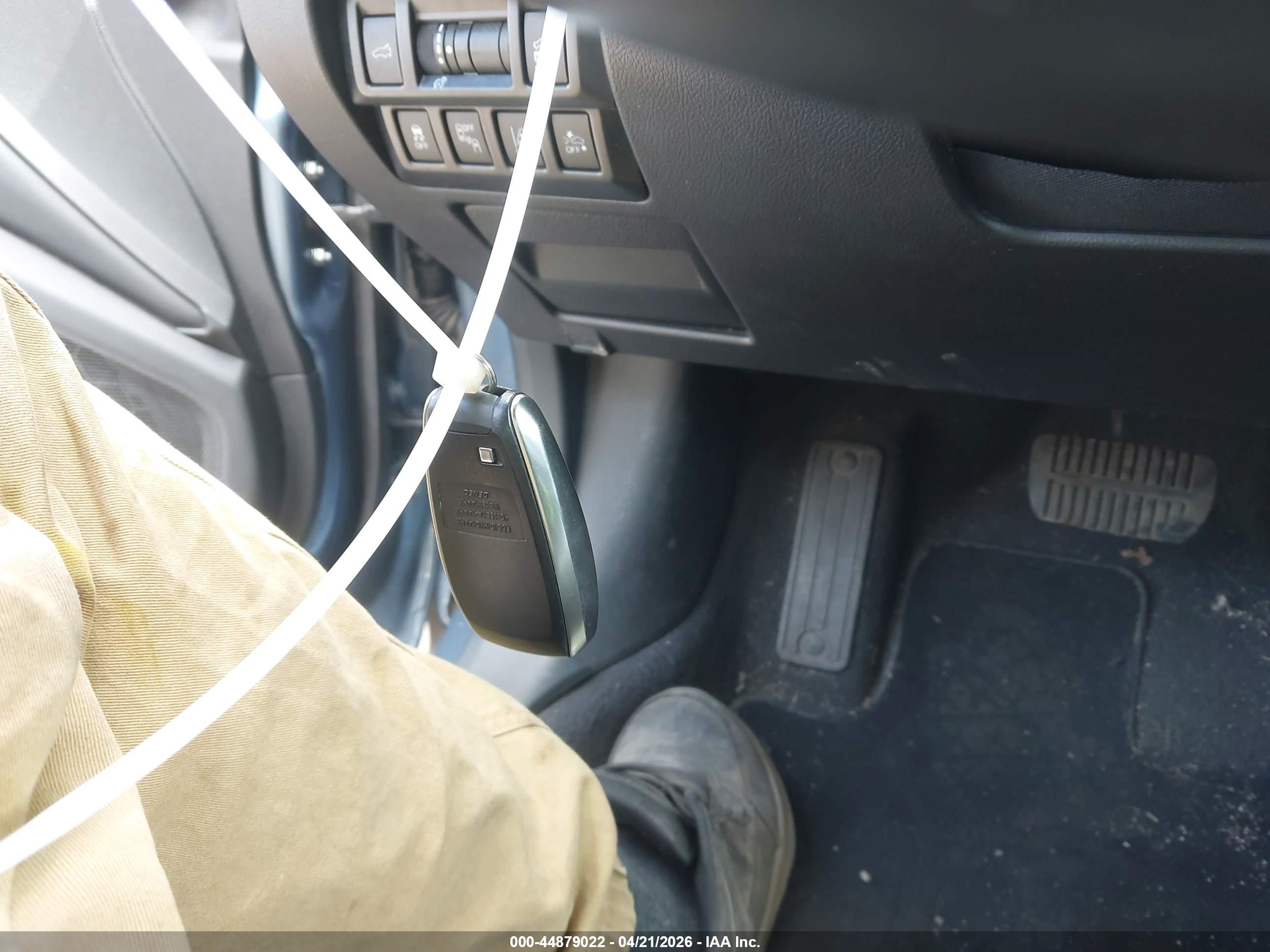 SUBARU OUTBACK image 11