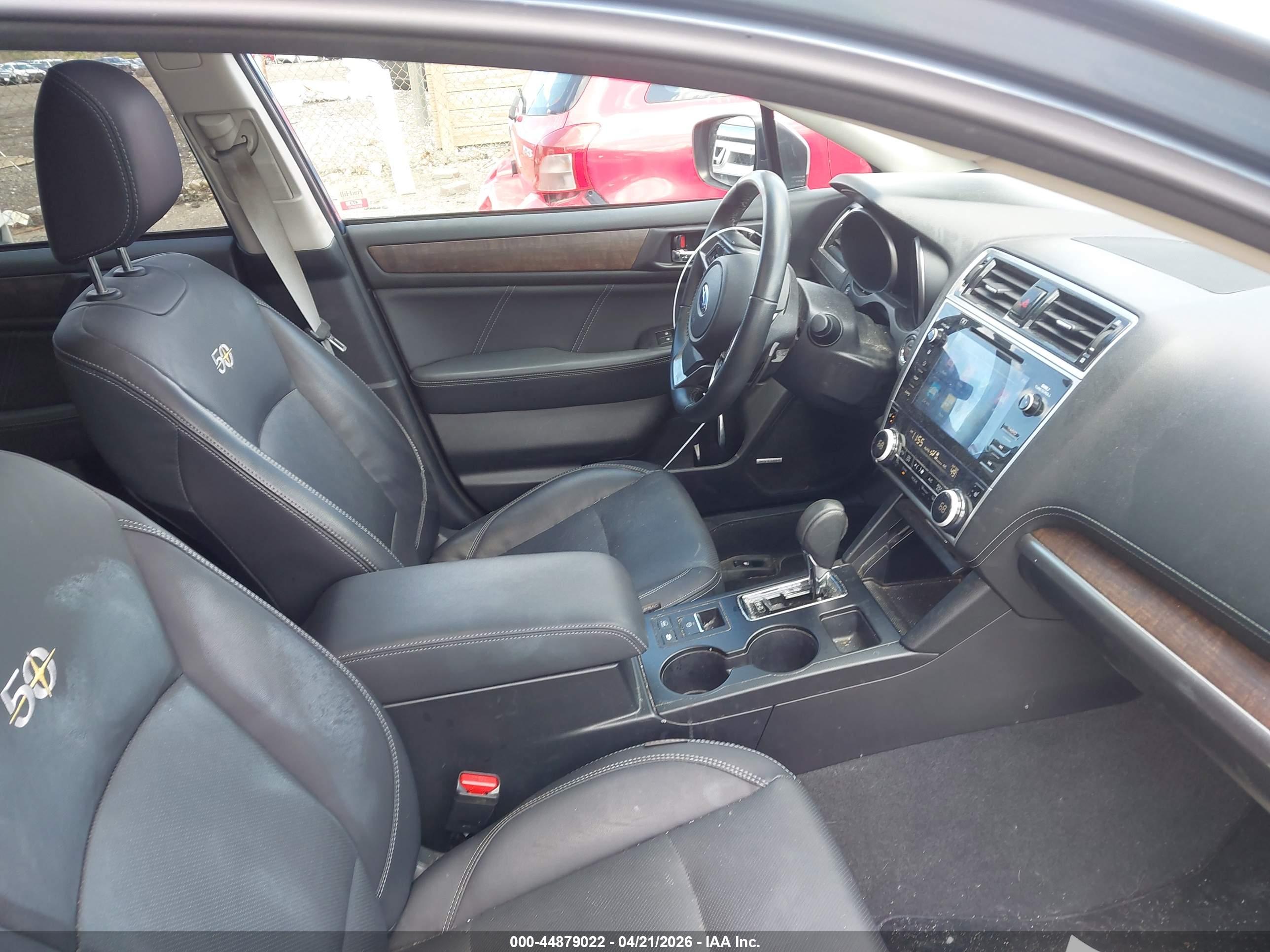 SUBARU OUTBACK image 5