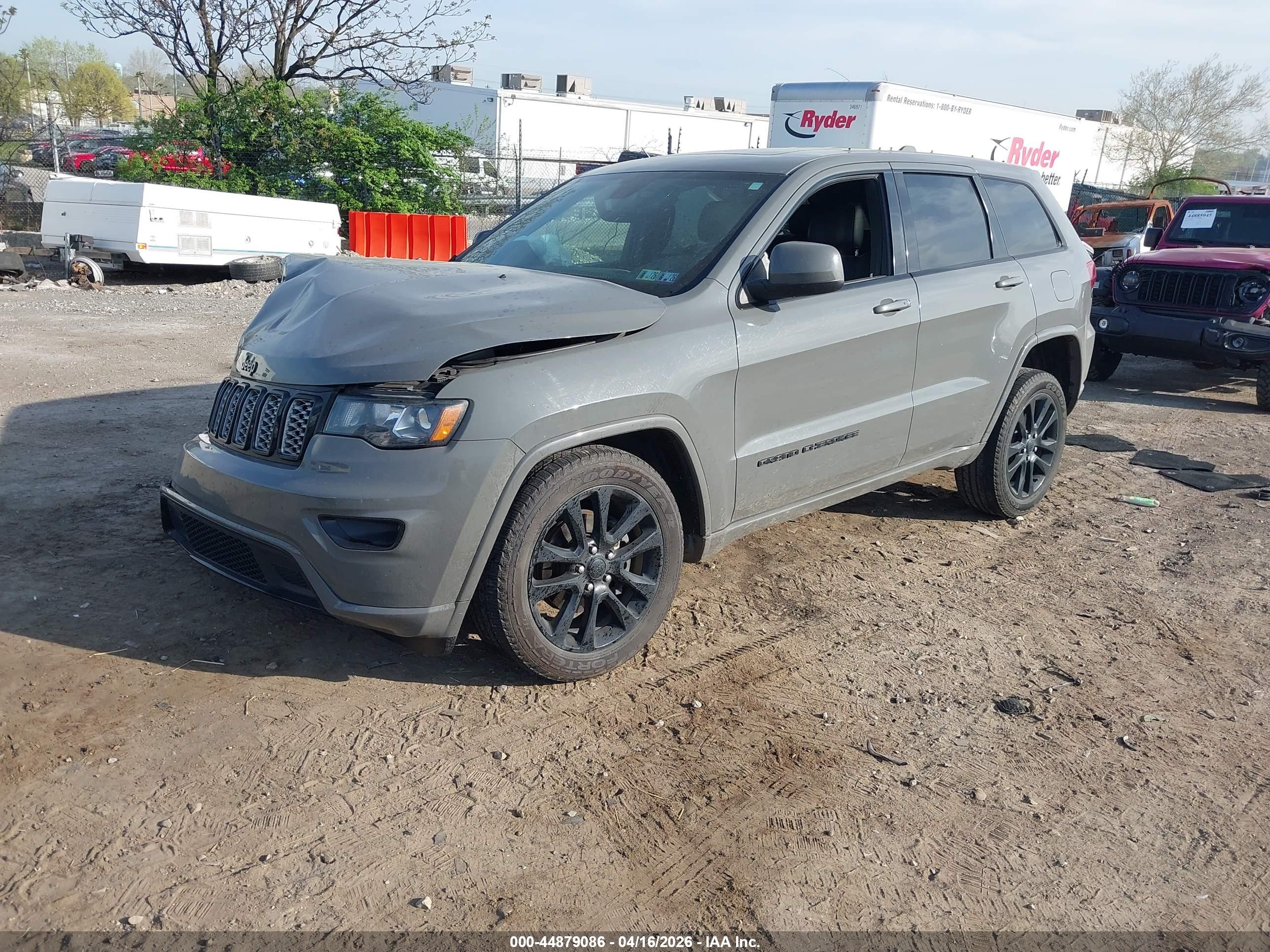 JEEP GRAND image 2