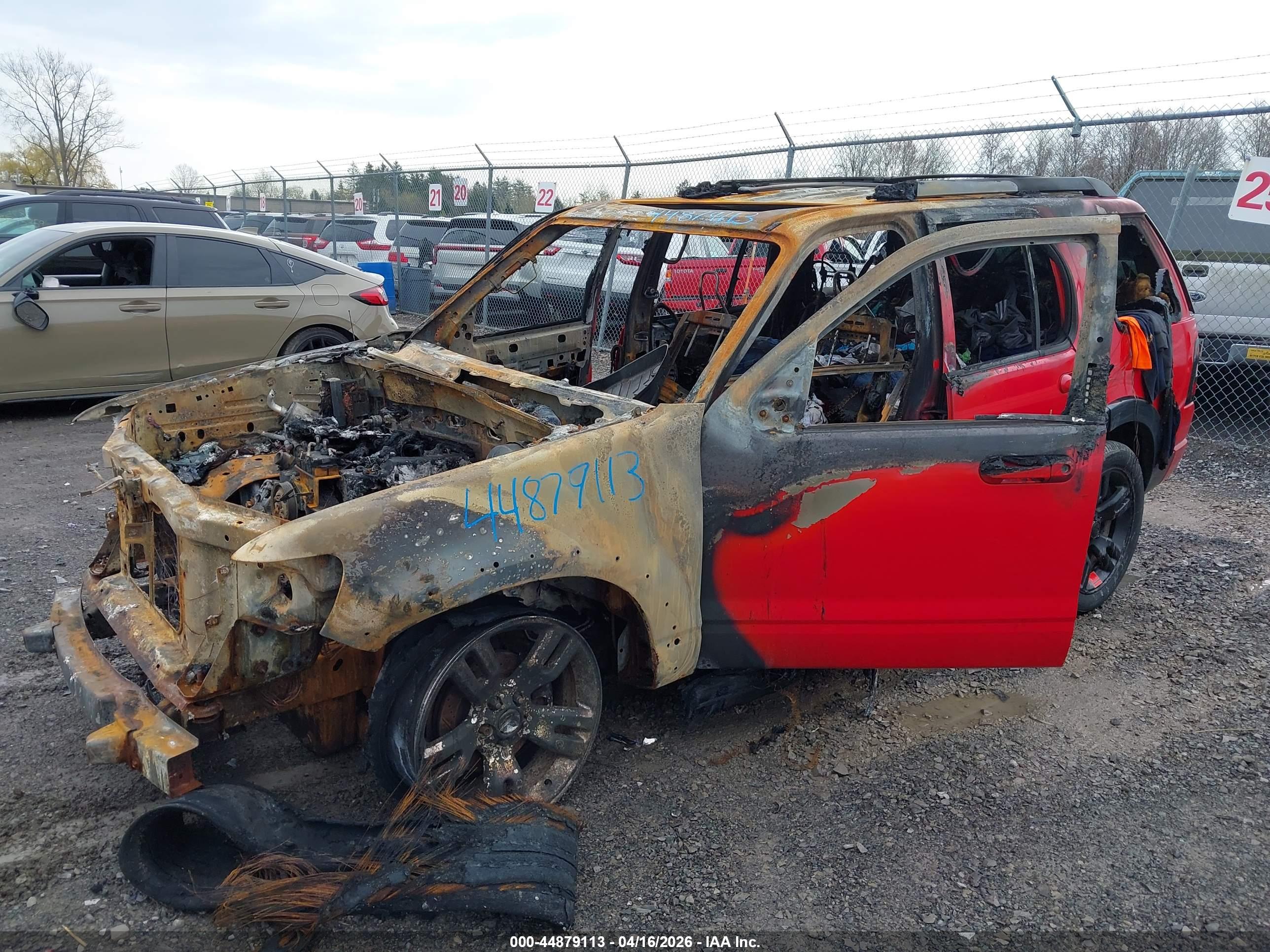 FORD EXPLORER image 2