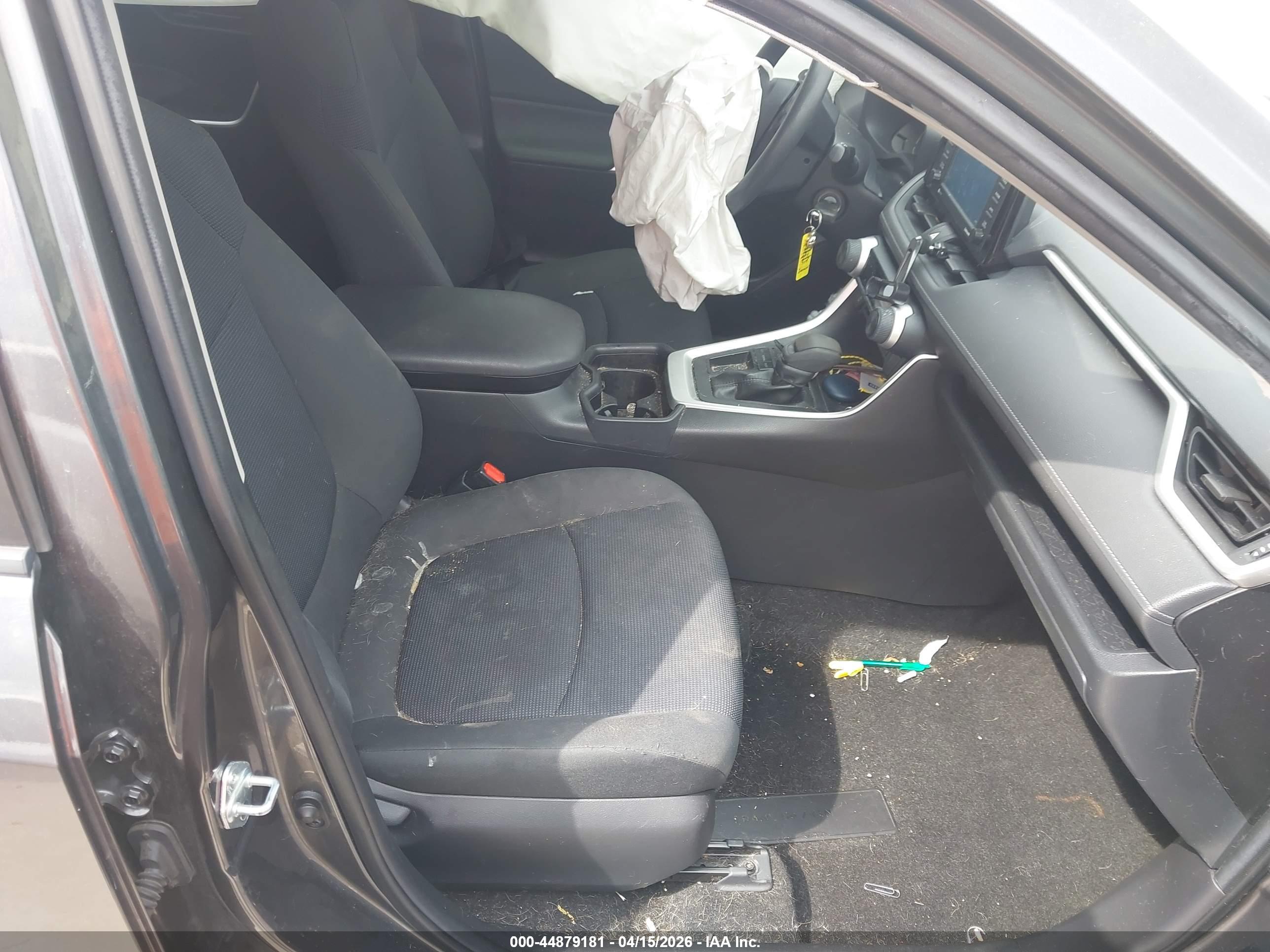 TOYOTA RAV4 image 5