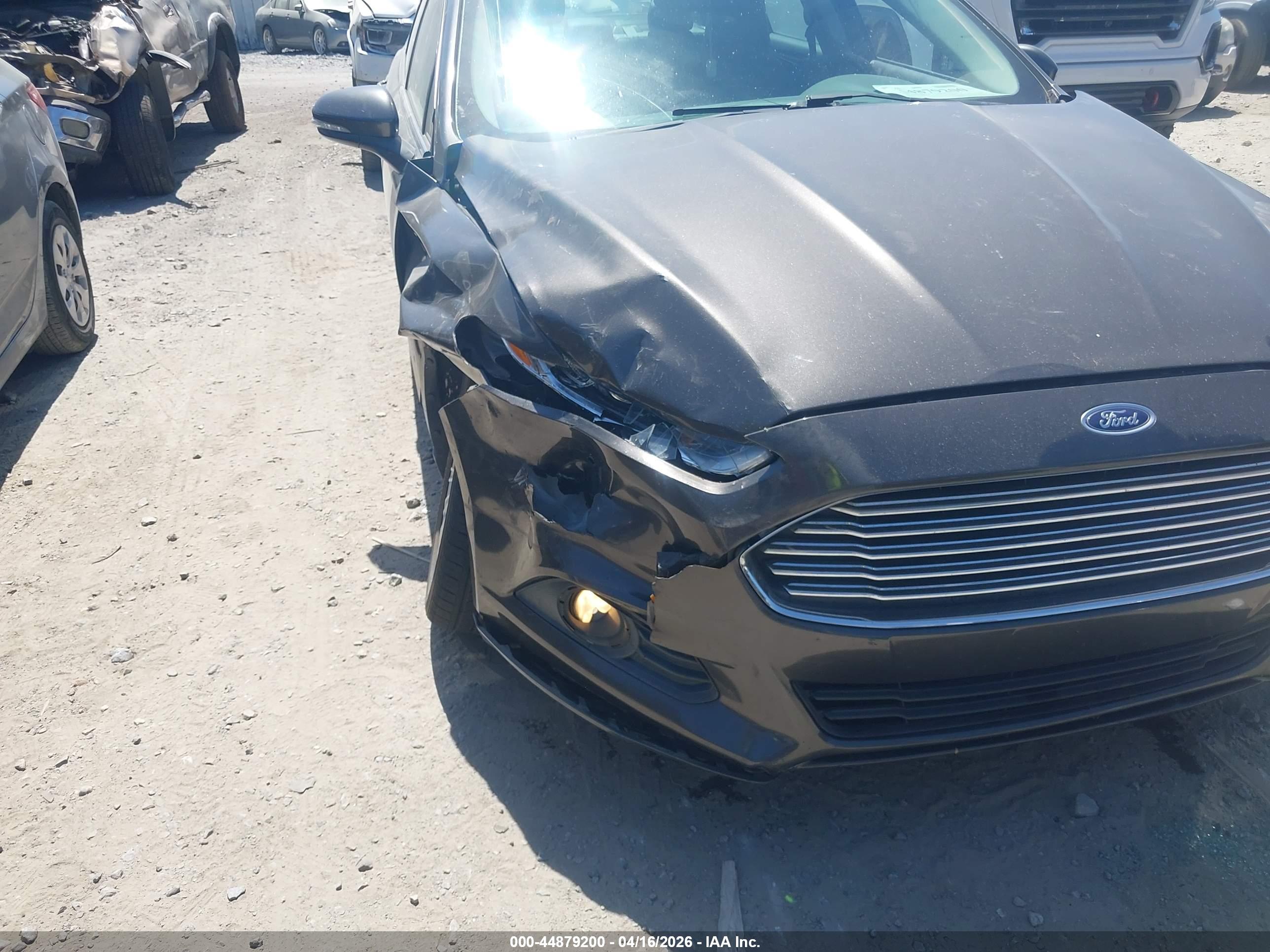 FORD FUSION image 6