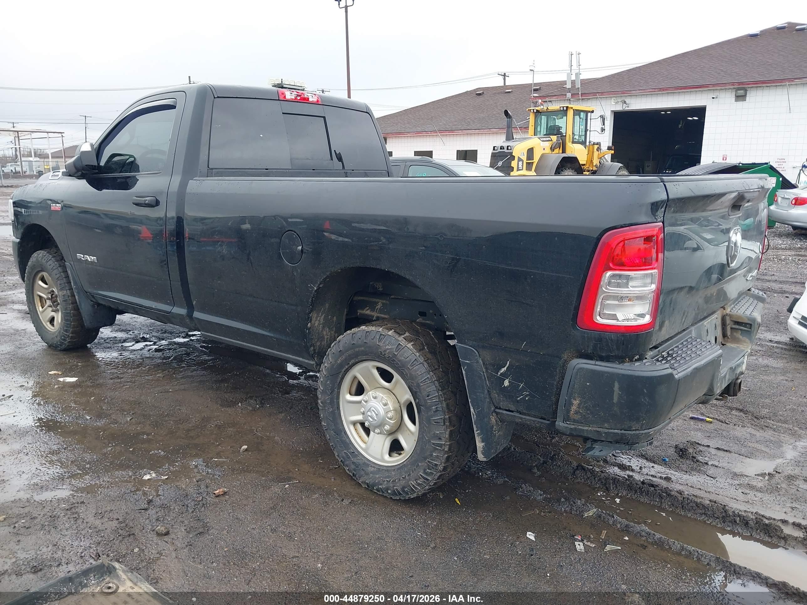 RAM 2500 image 3