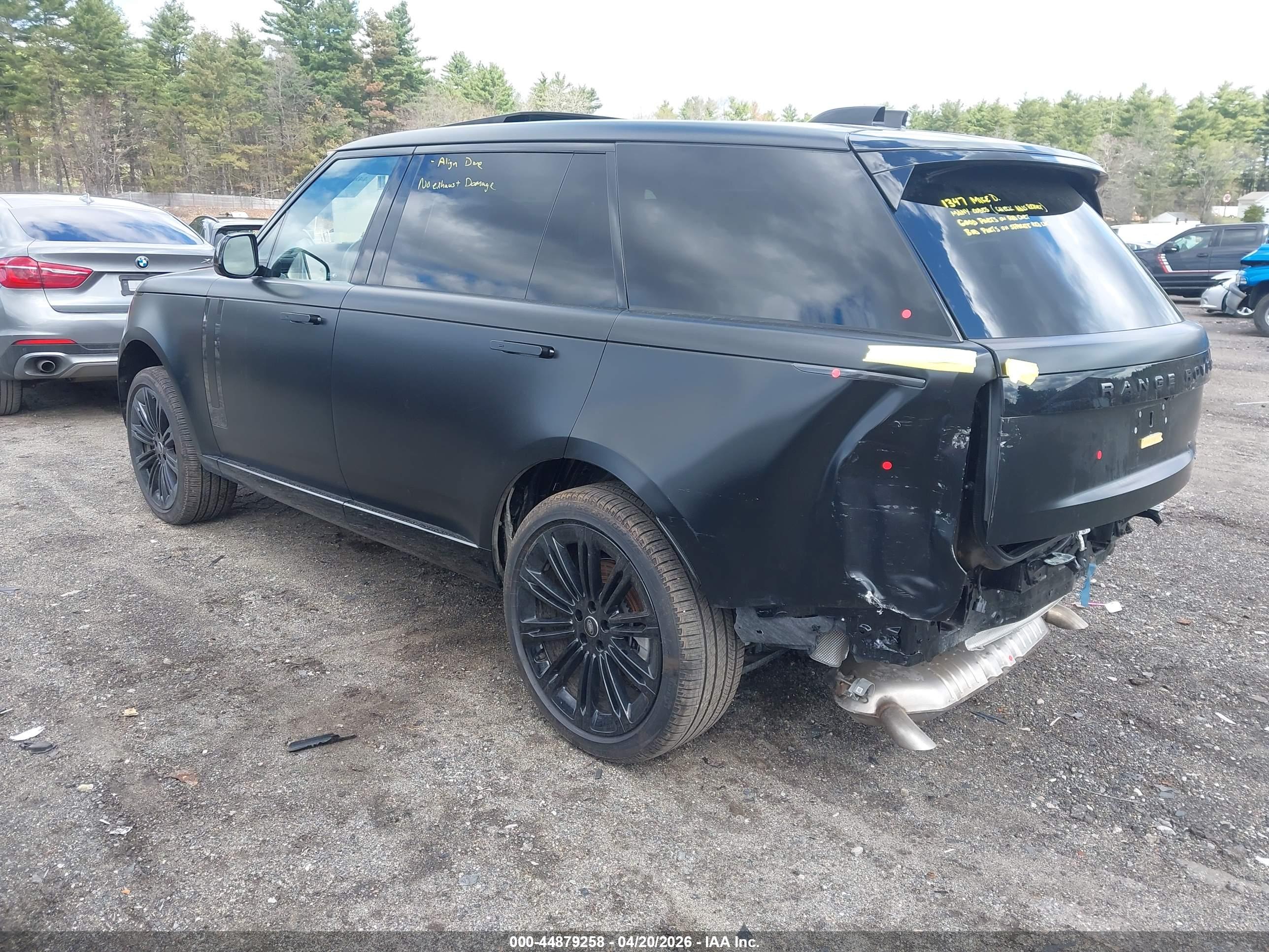 LAND ROVER image 3
