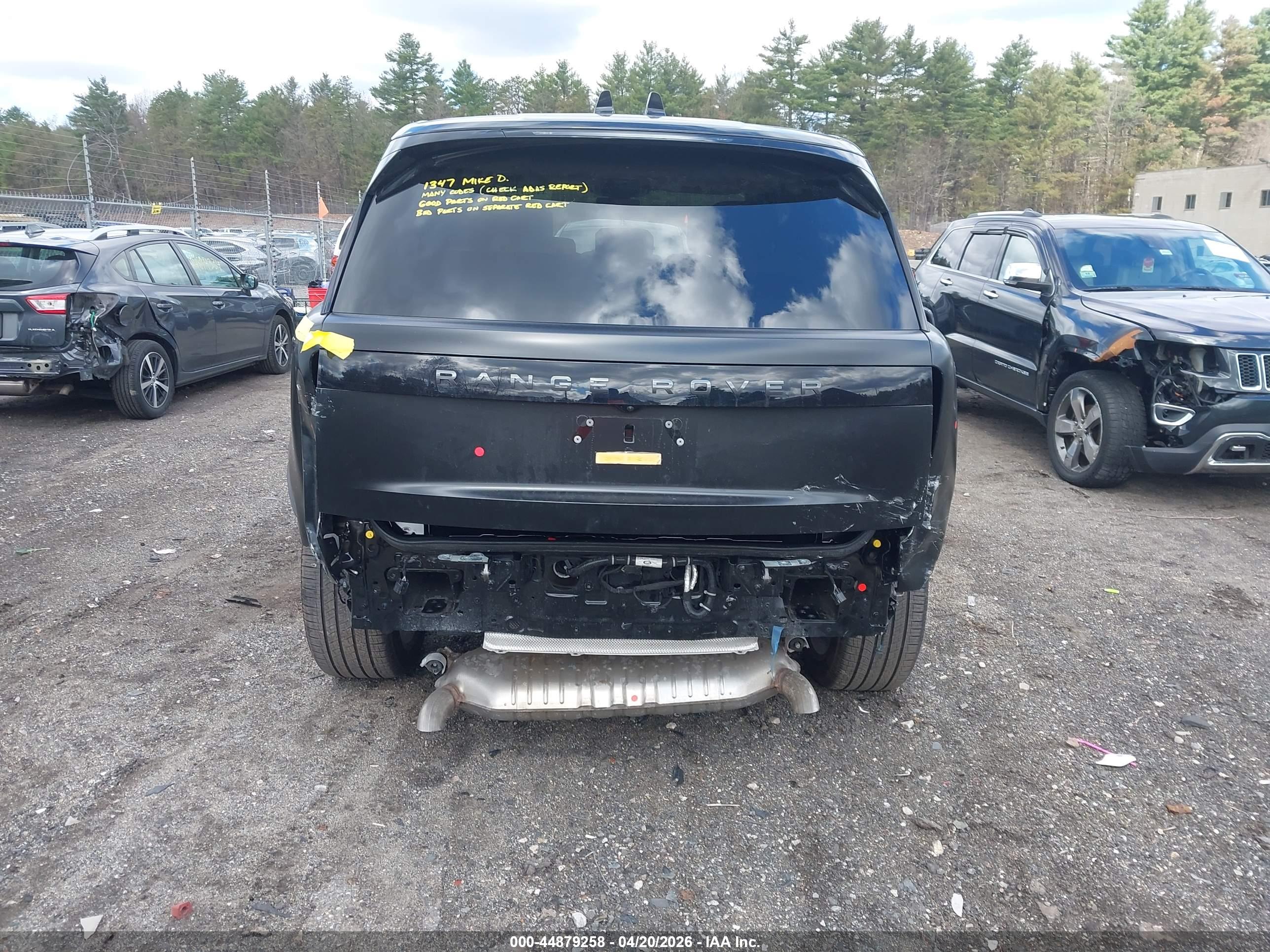 LAND ROVER image 6