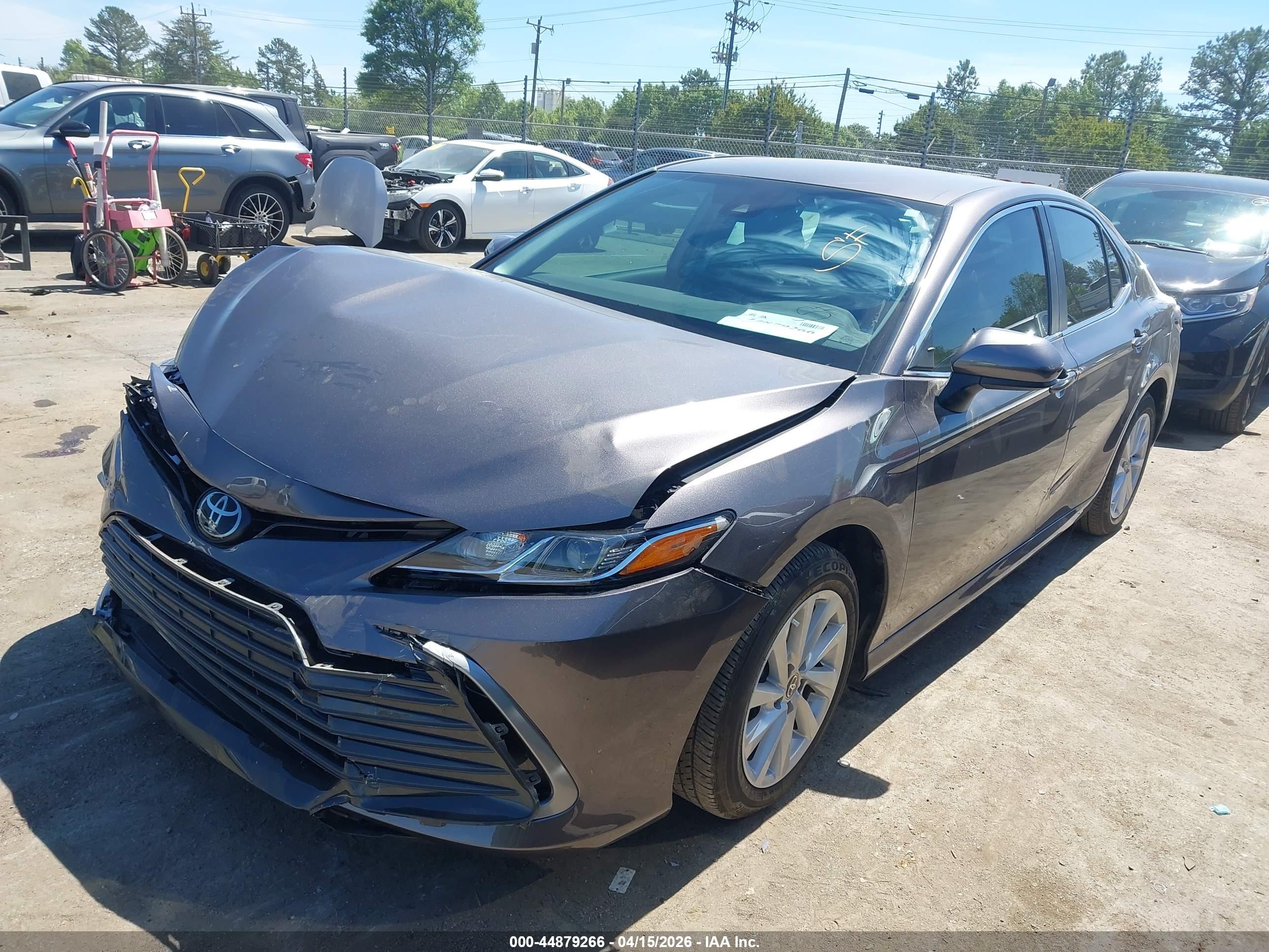 TOYOTA CAMRY image 2