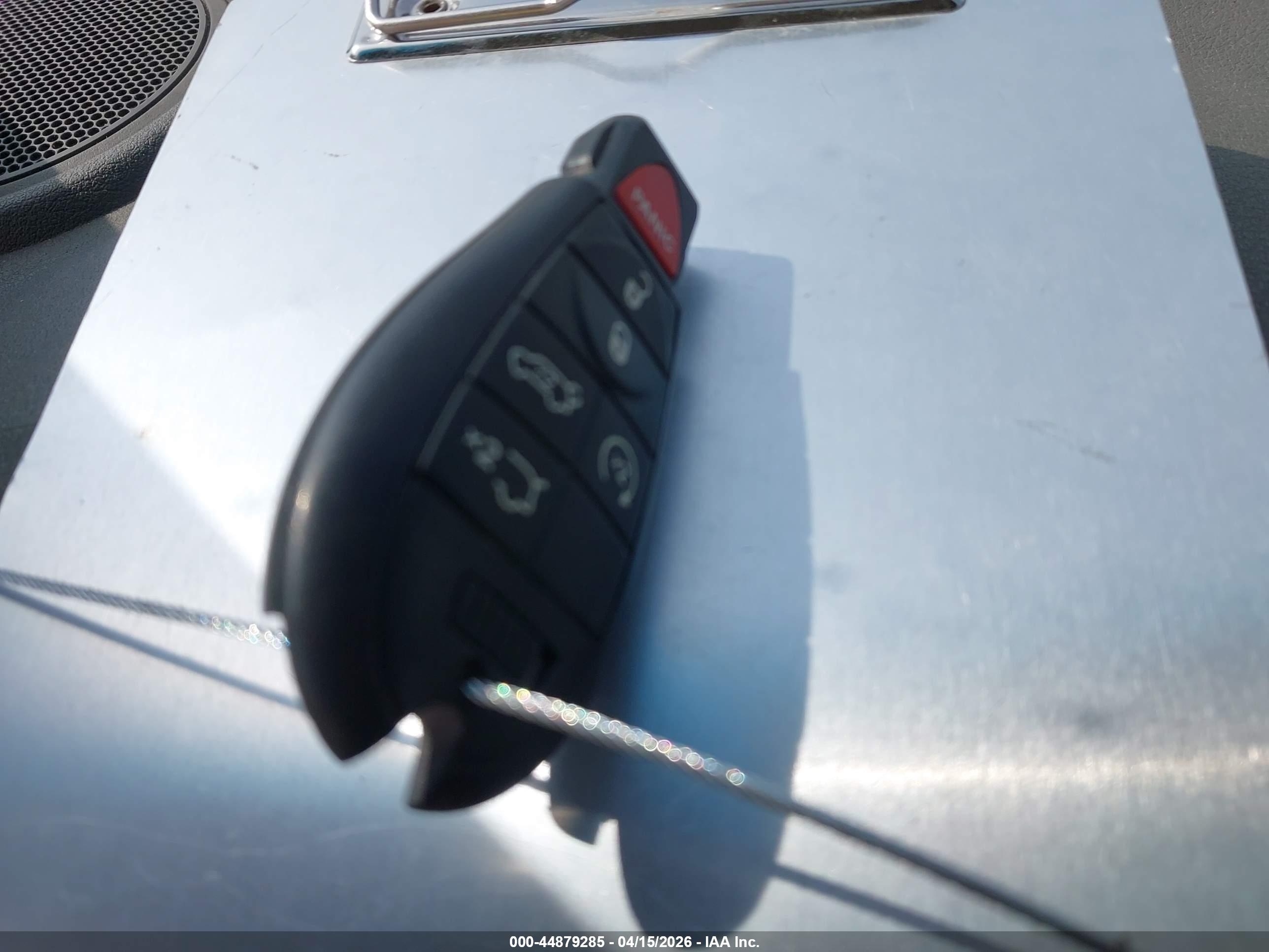 JEEP COMMANDER image 11