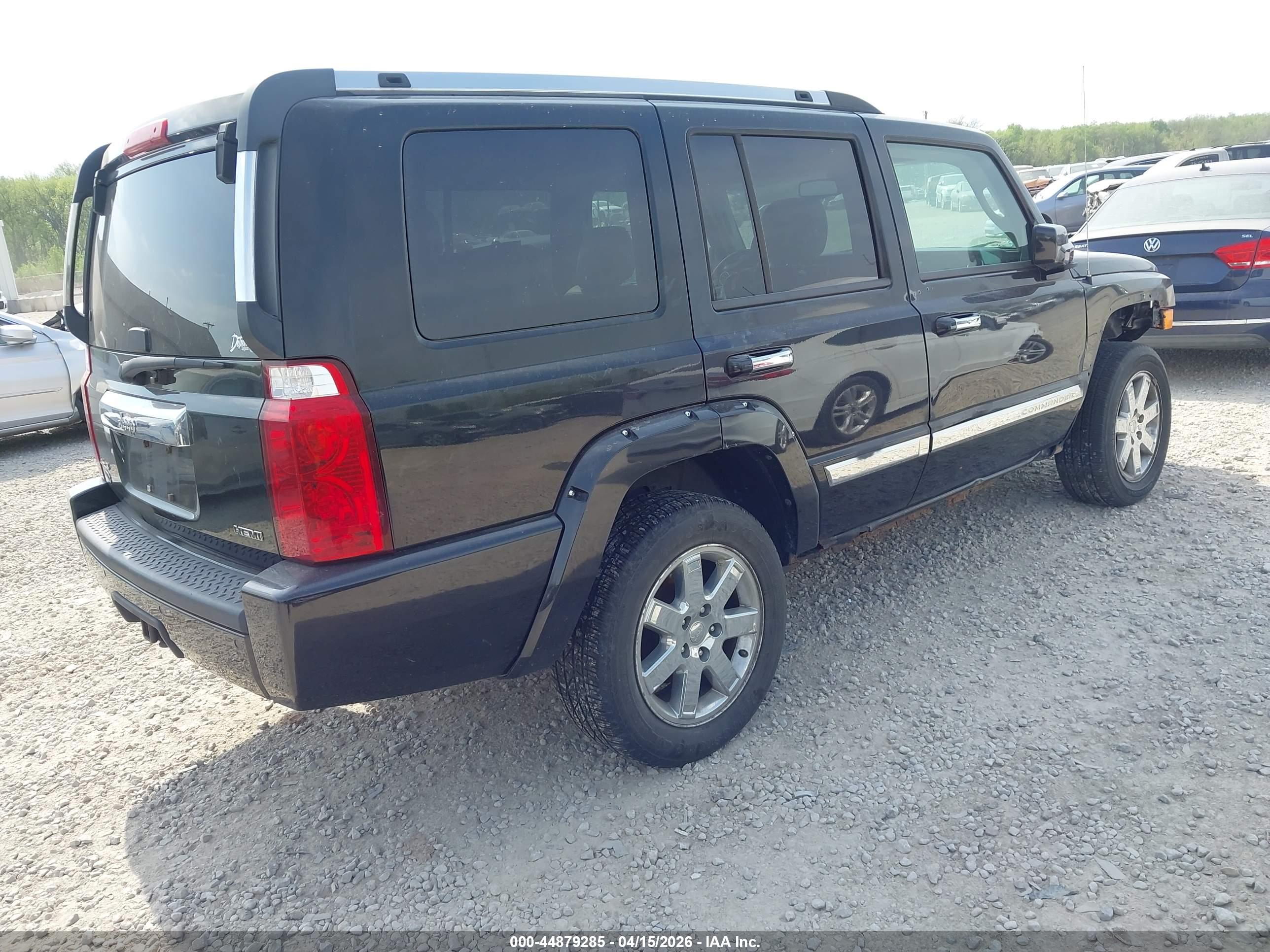 JEEP COMMANDER image 4