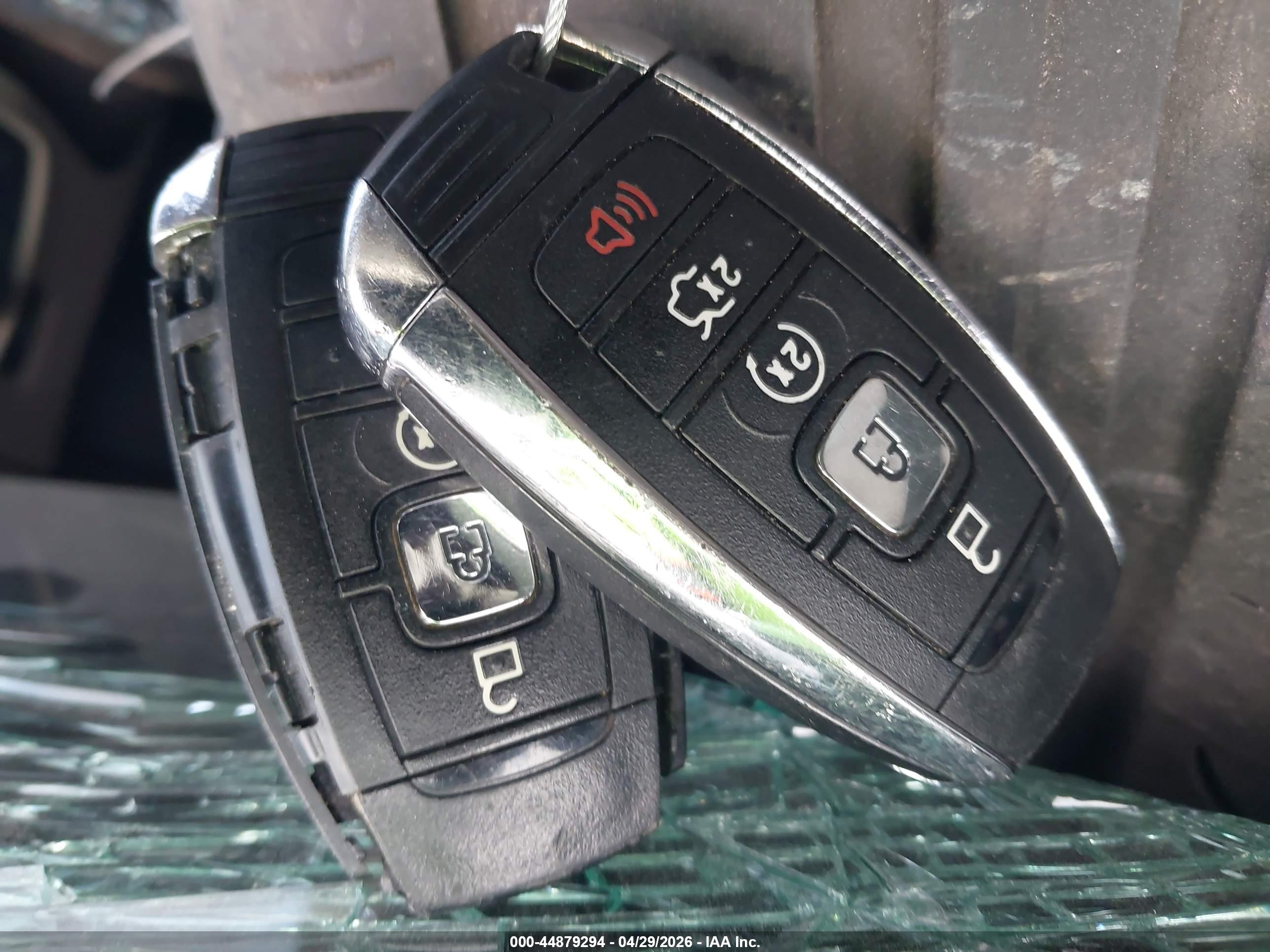 LINCOLN MKZ image 11