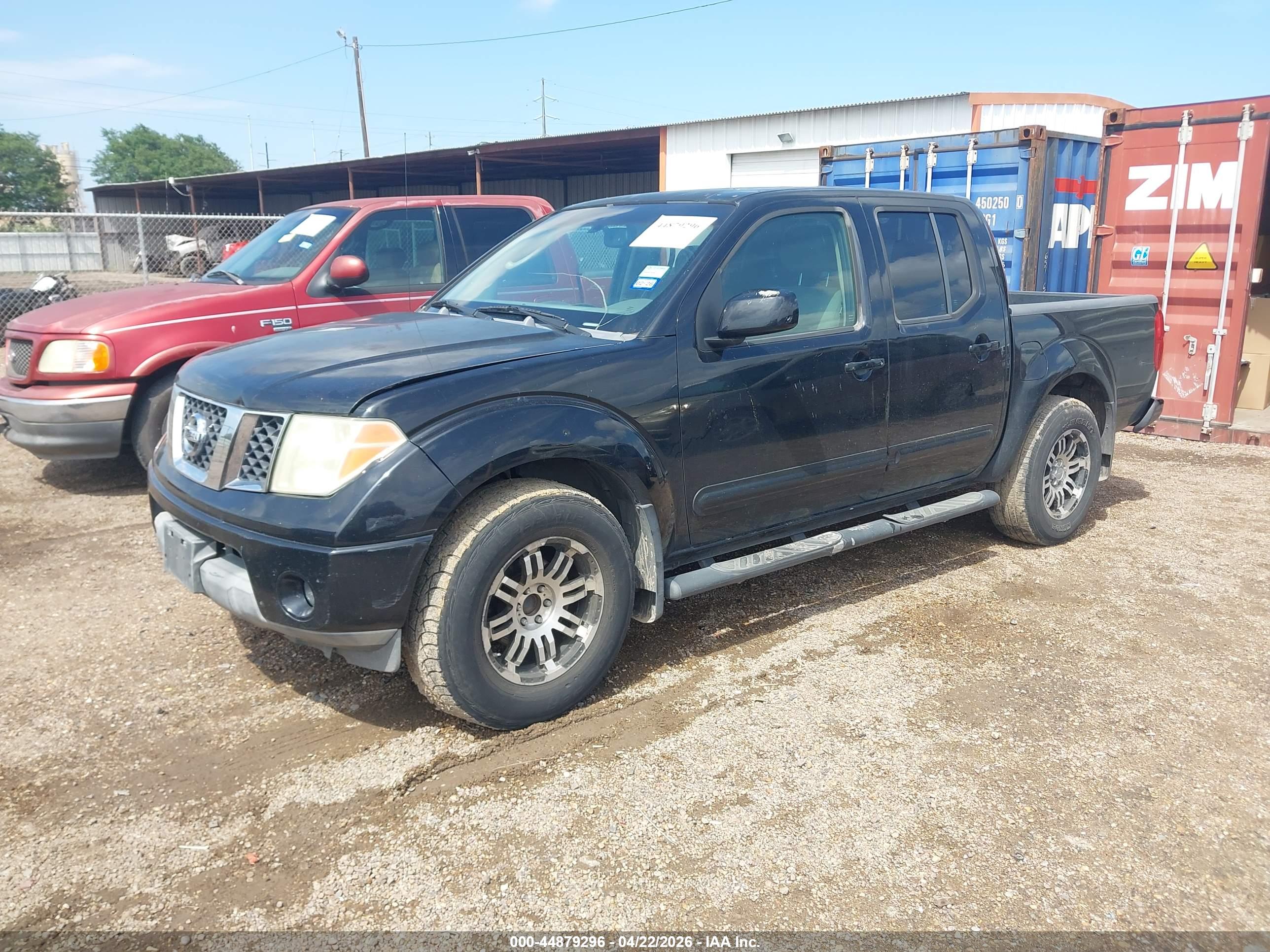 NISSAN FRONTIER image 2