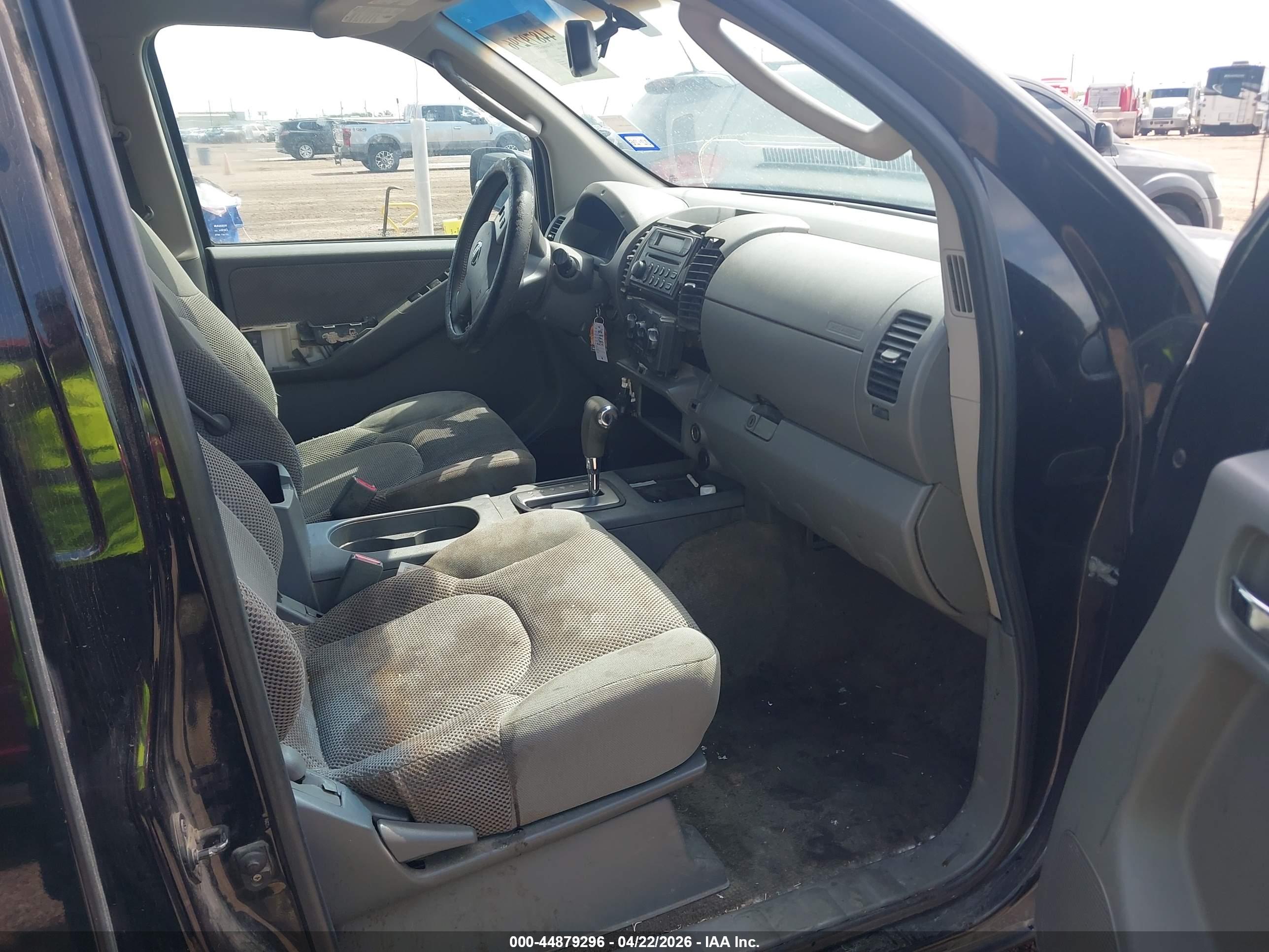 NISSAN FRONTIER image 5