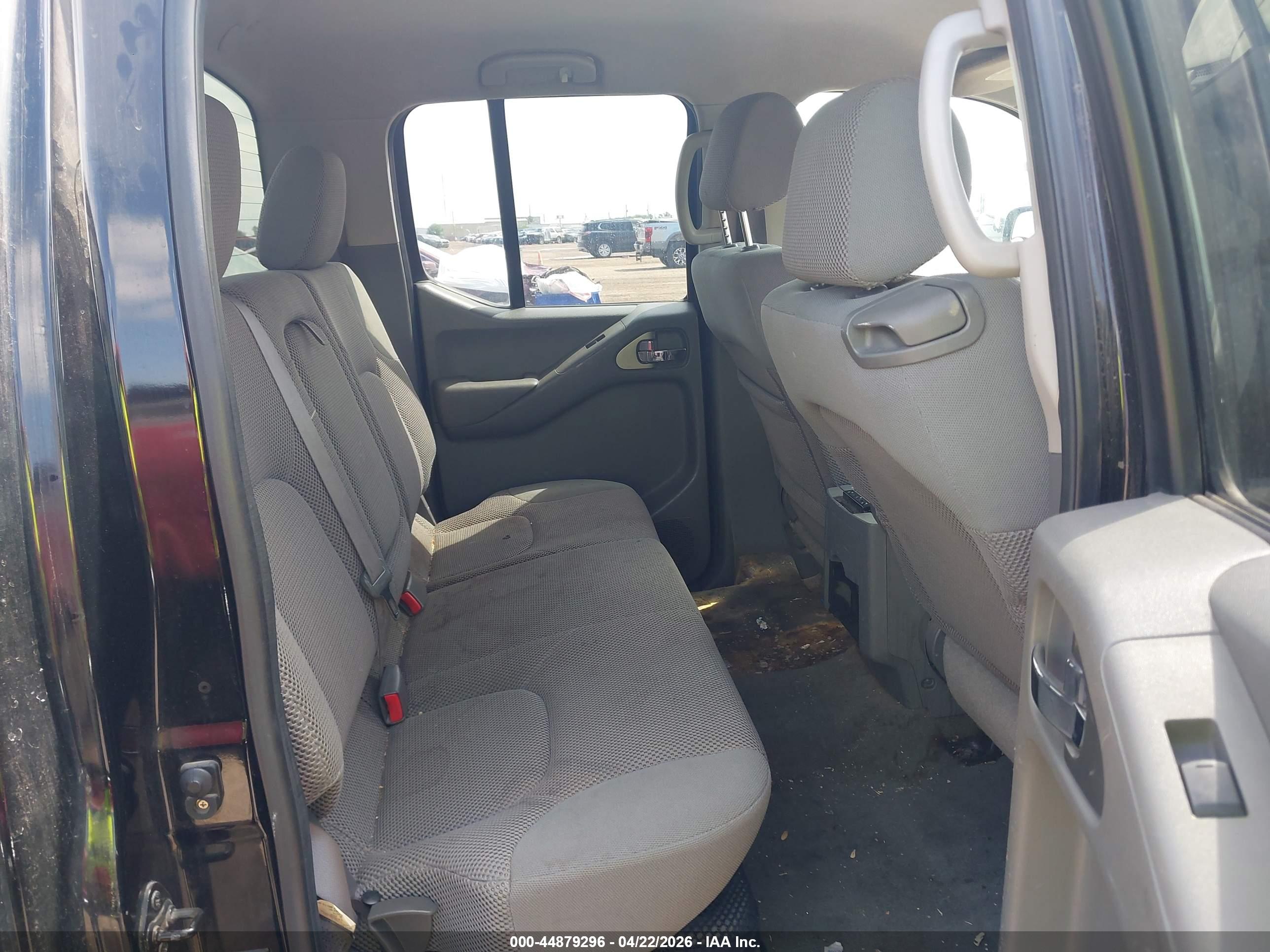 NISSAN FRONTIER image 8