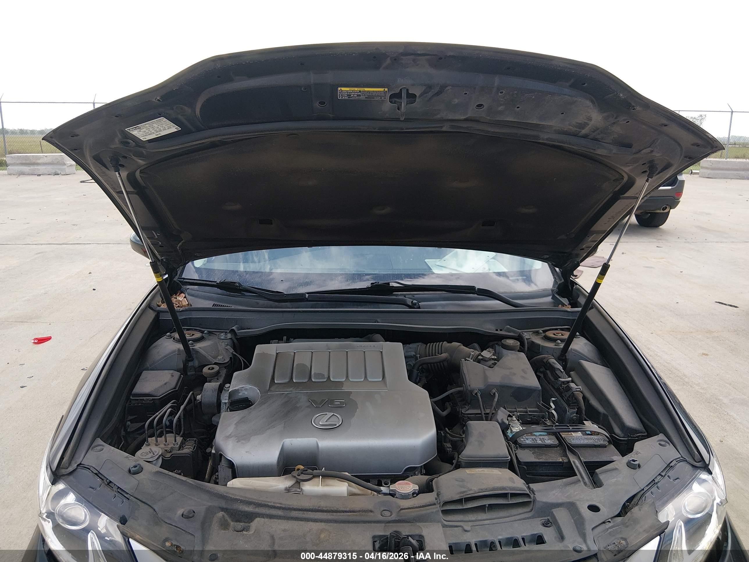 LEXUS ES image 10