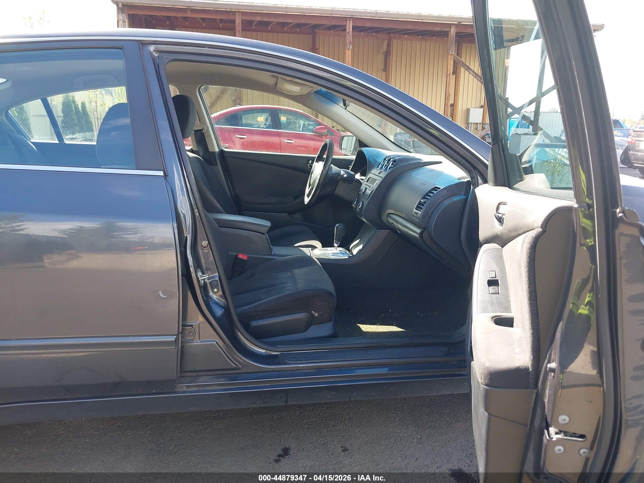 NISSAN ALTIMA image 5