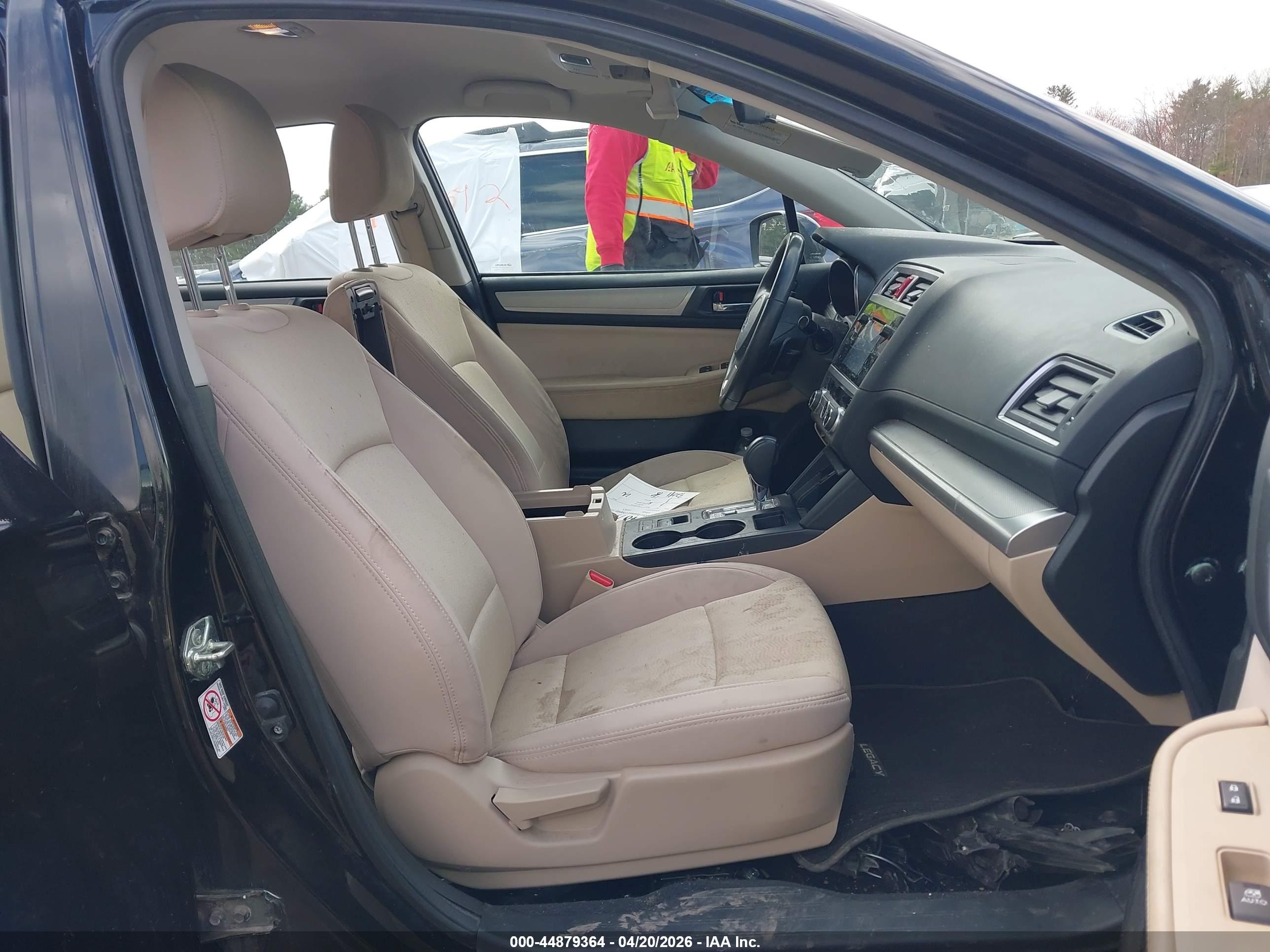 SUBARU LEGACY image 5