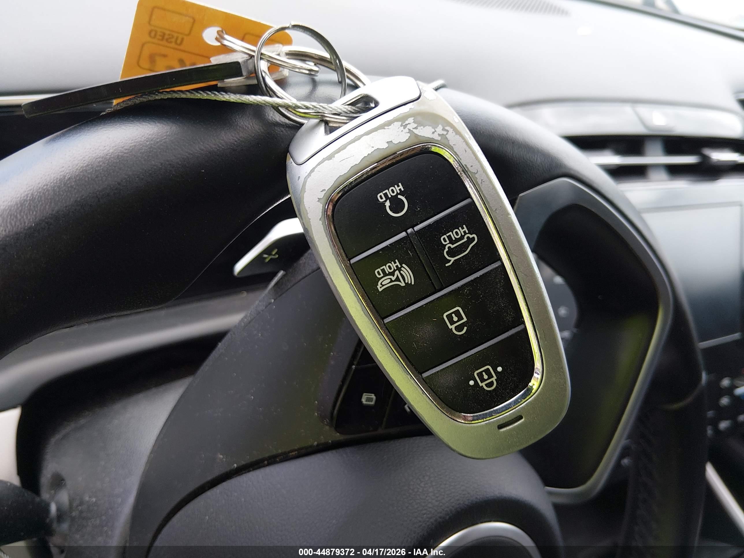 HYUNDAI TUCSON image 11