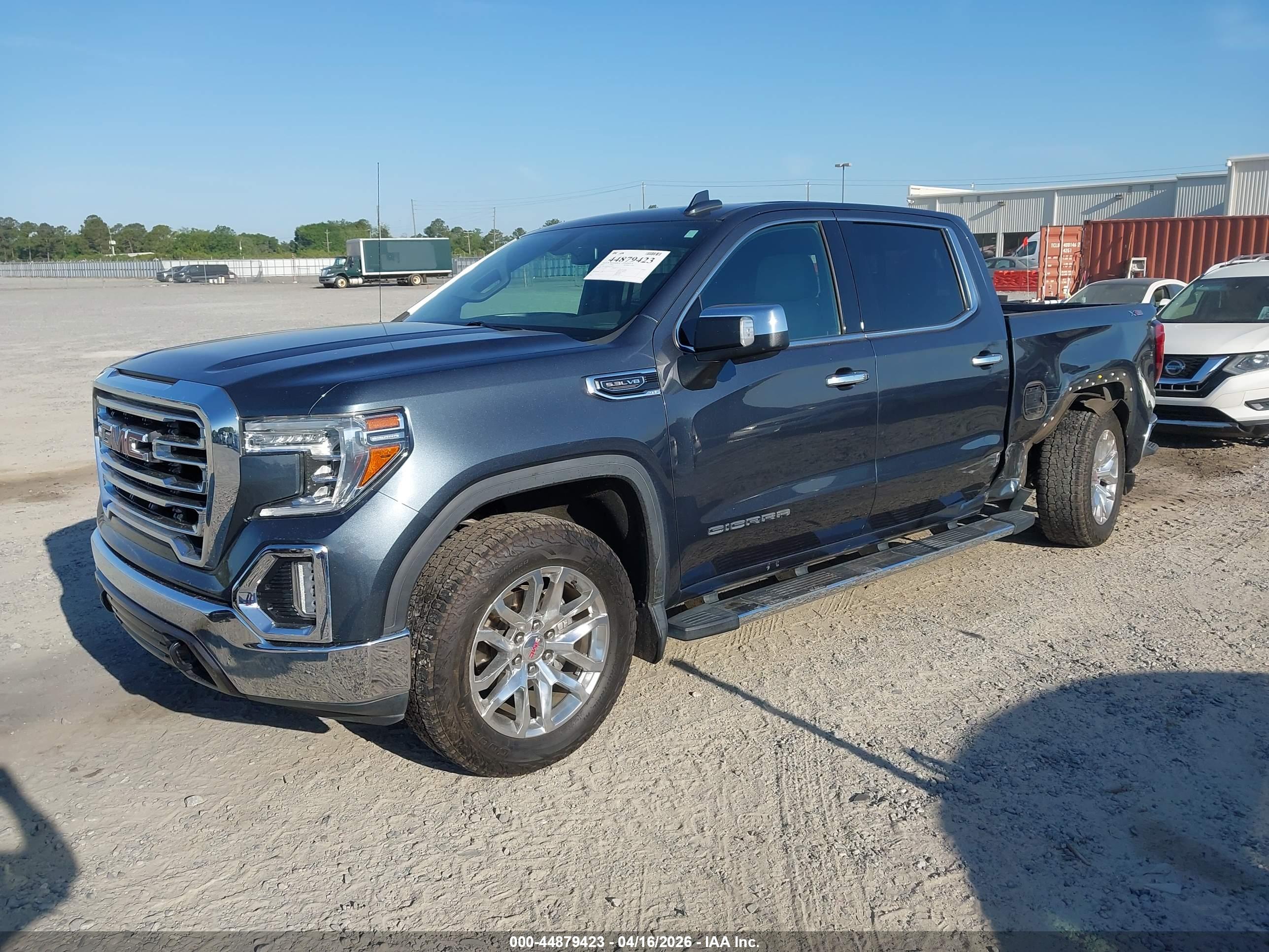 GMC SIERRA image 2