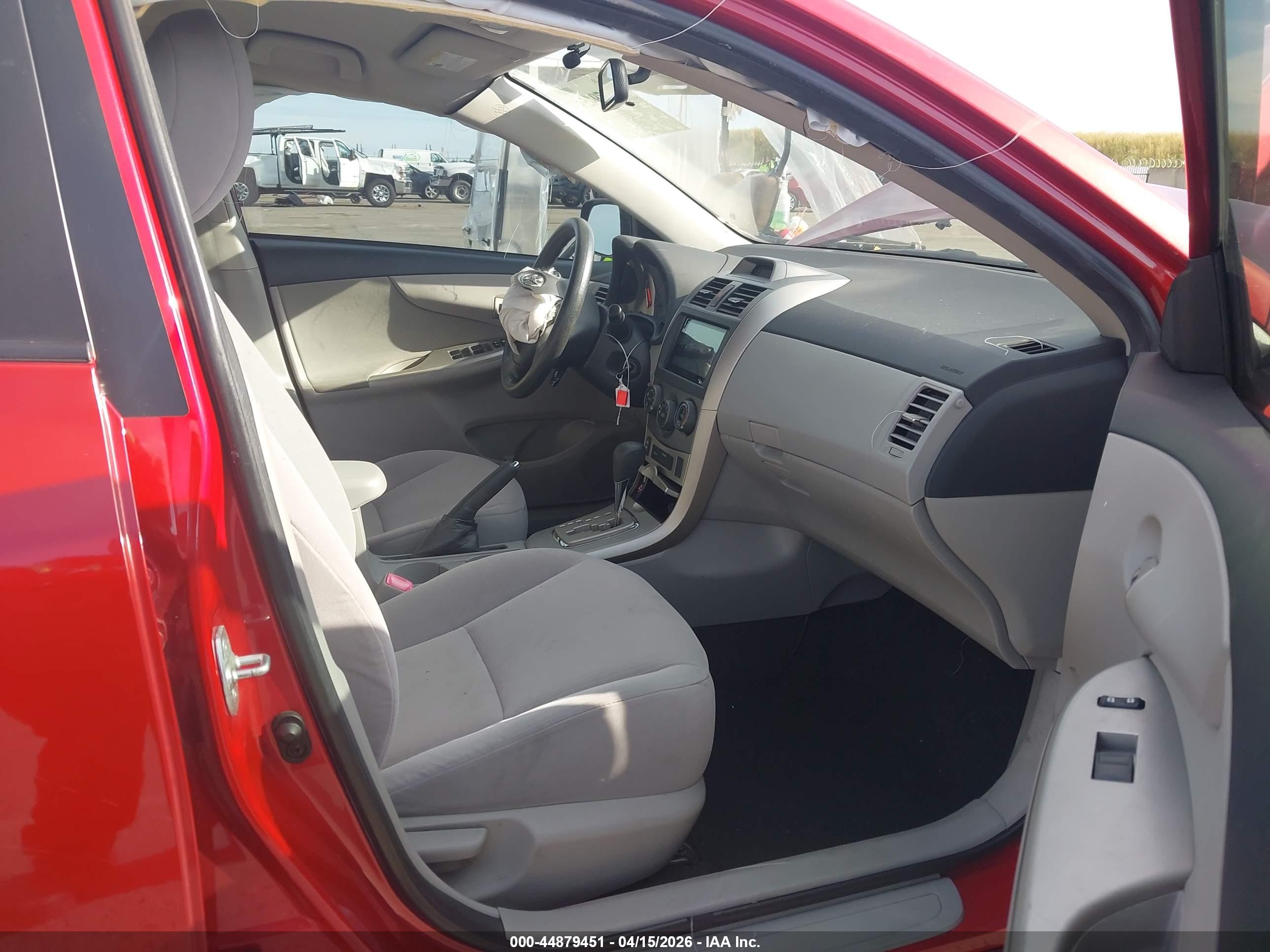 TOYOTA COROLLA image 5