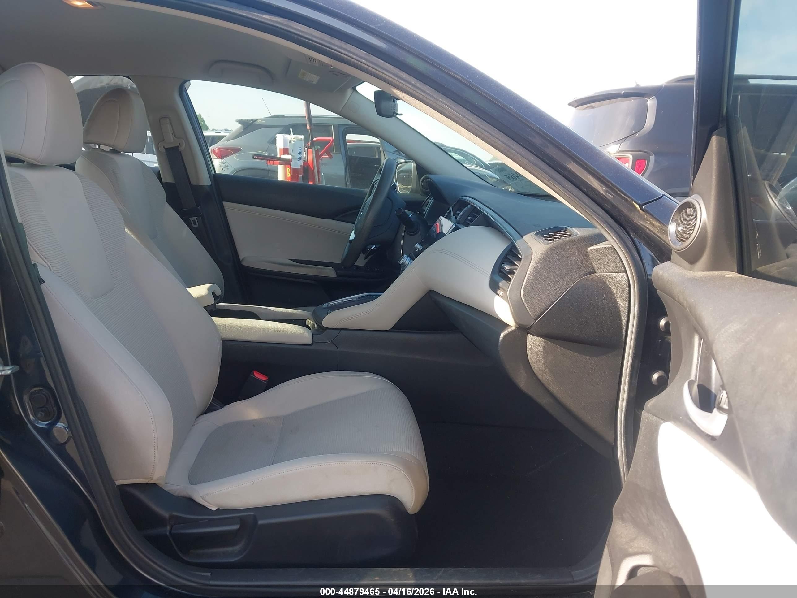 HONDA INSIGHT image 5
