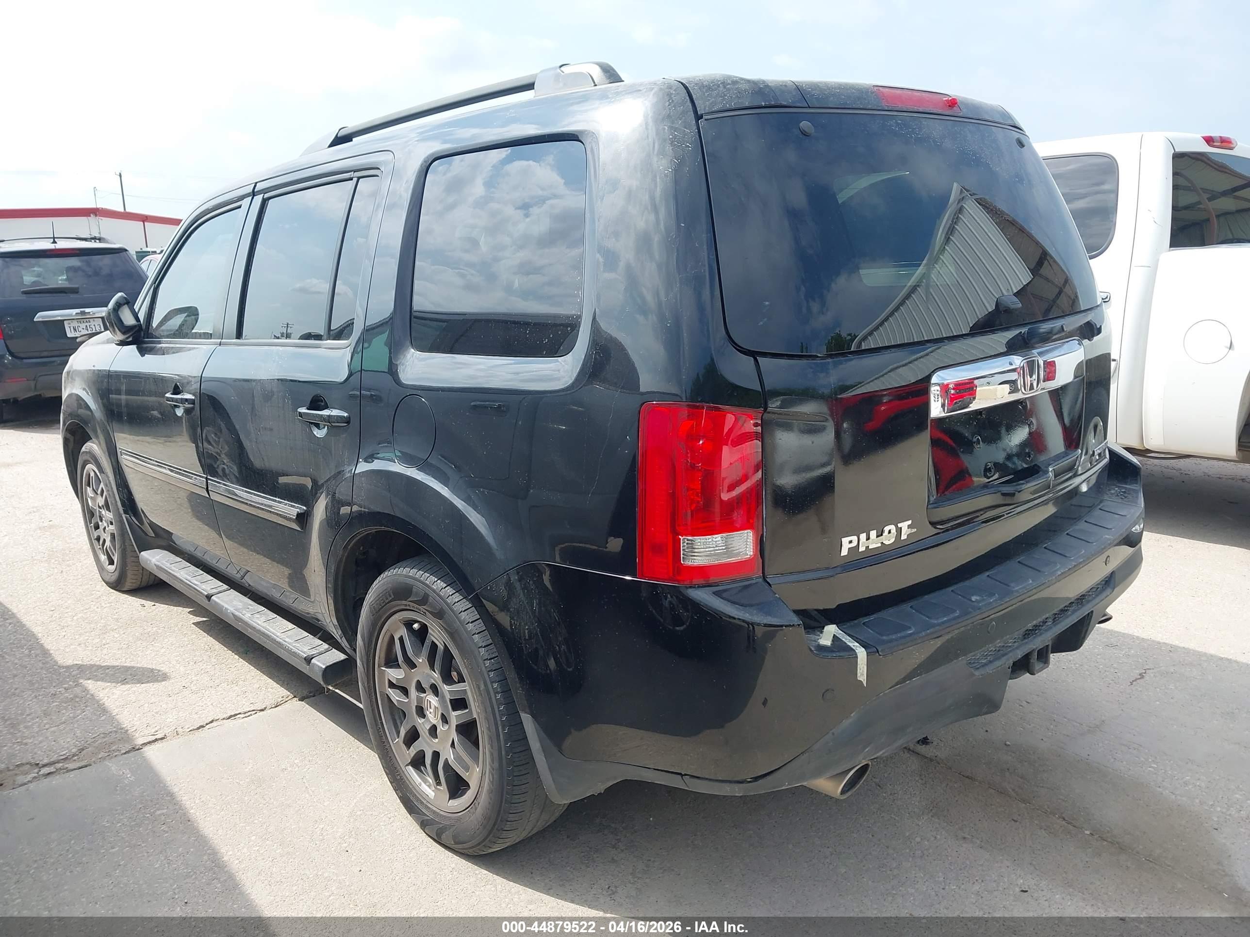HONDA PILOT image 3