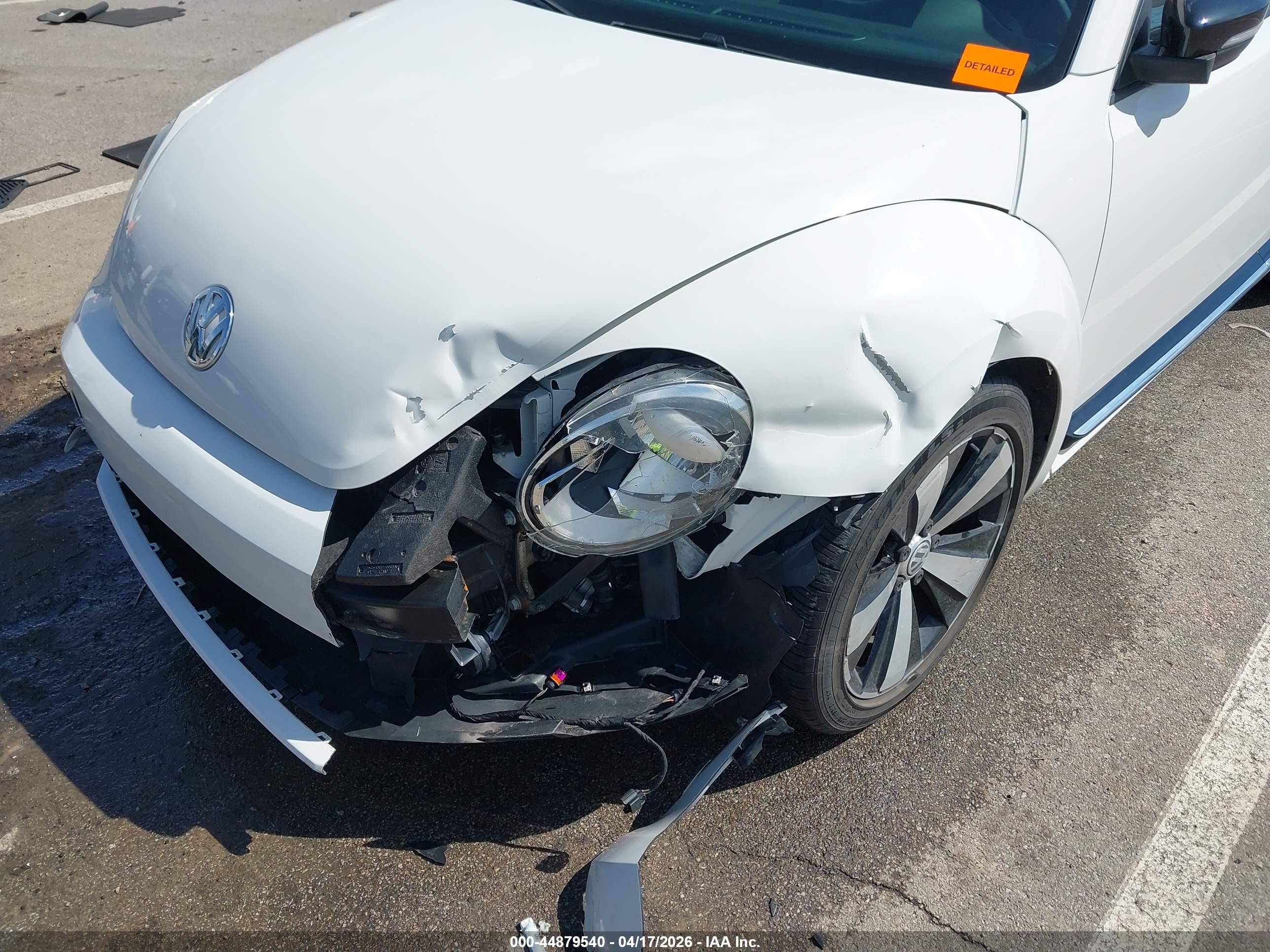 VOLKSWAGEN BEETLE image 6
