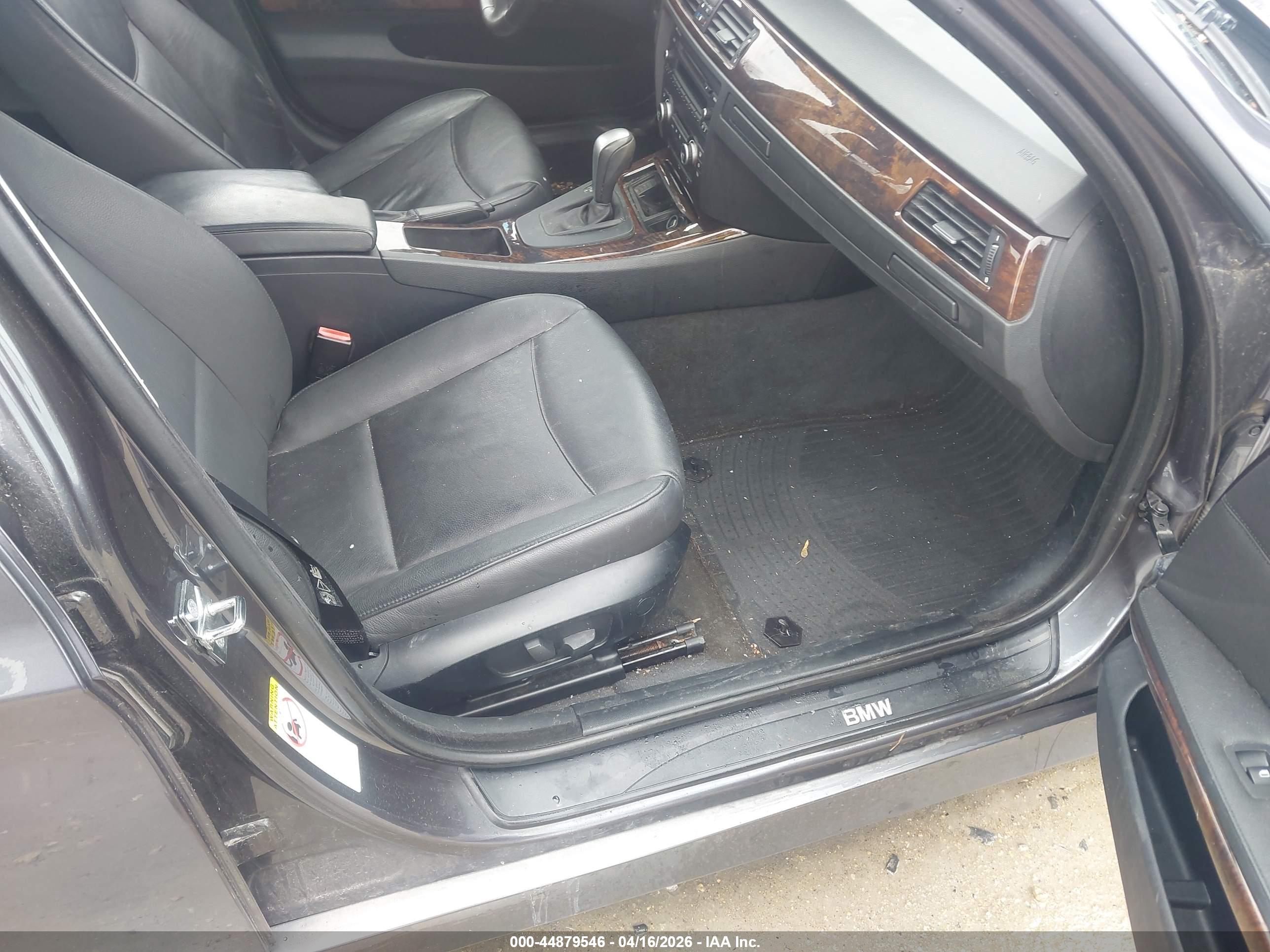 BMW 328XI image 5
