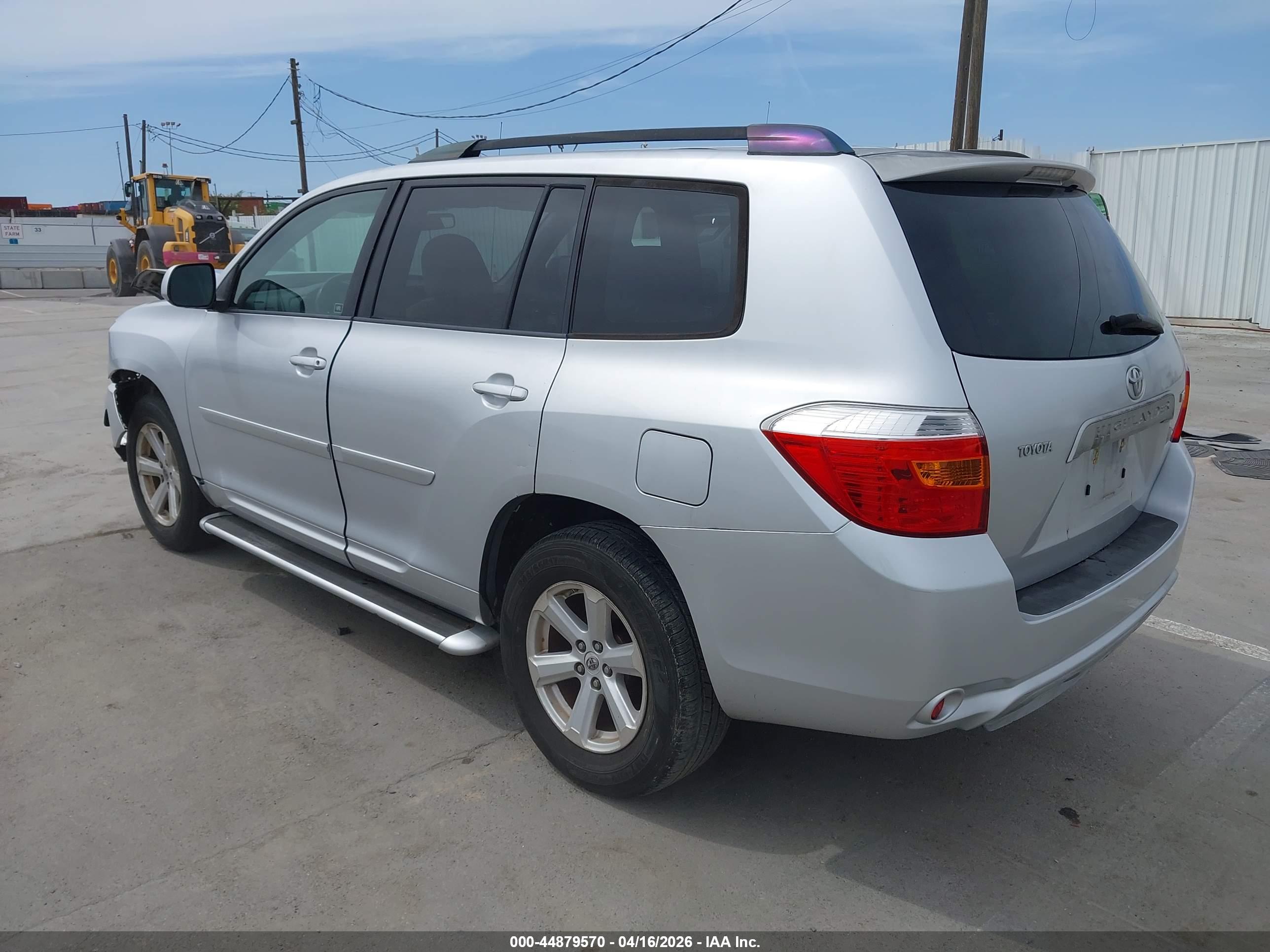 TOYOTA HIGHLANDER image 3