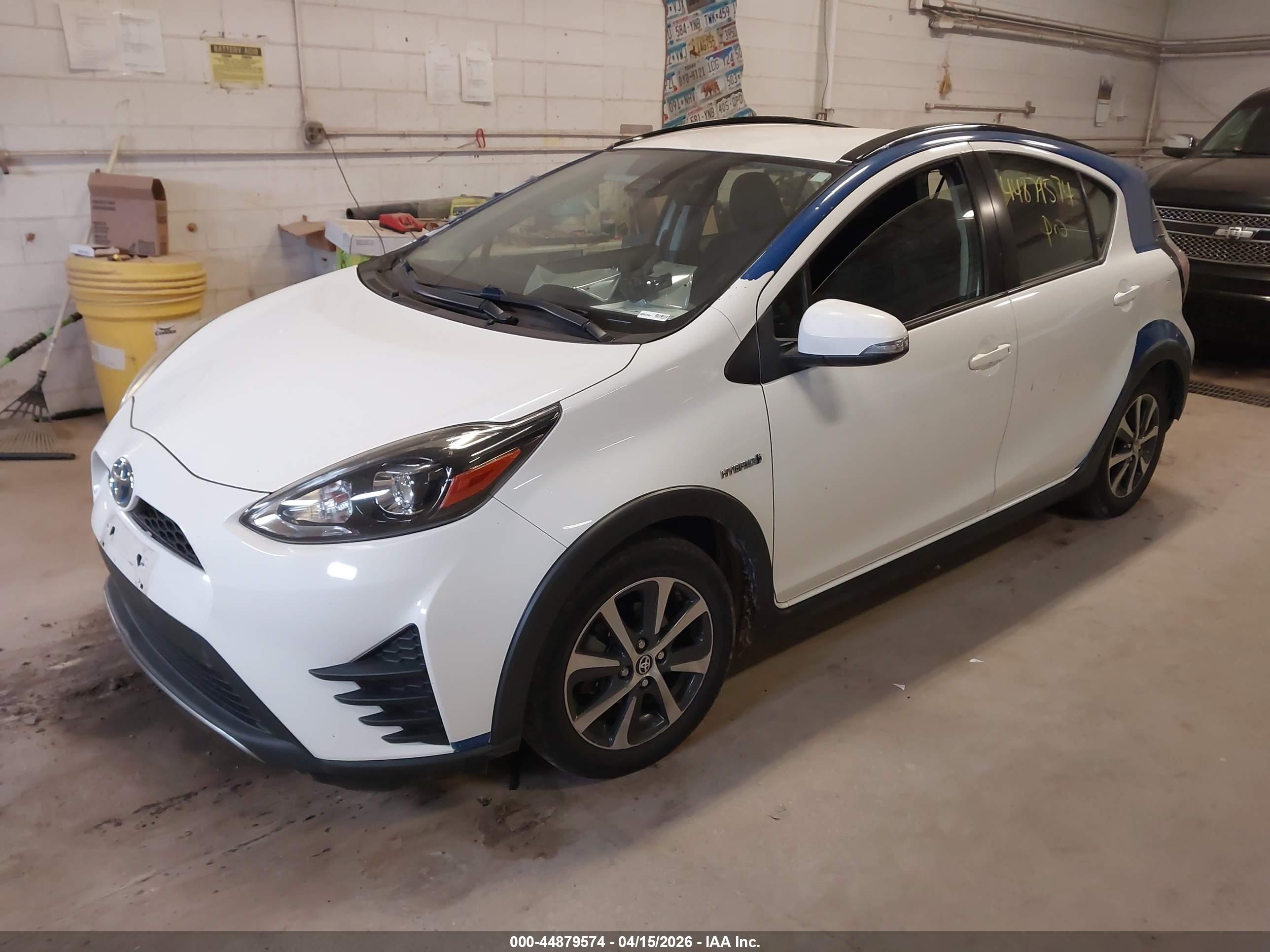 TOYOTA PRIUS image 2