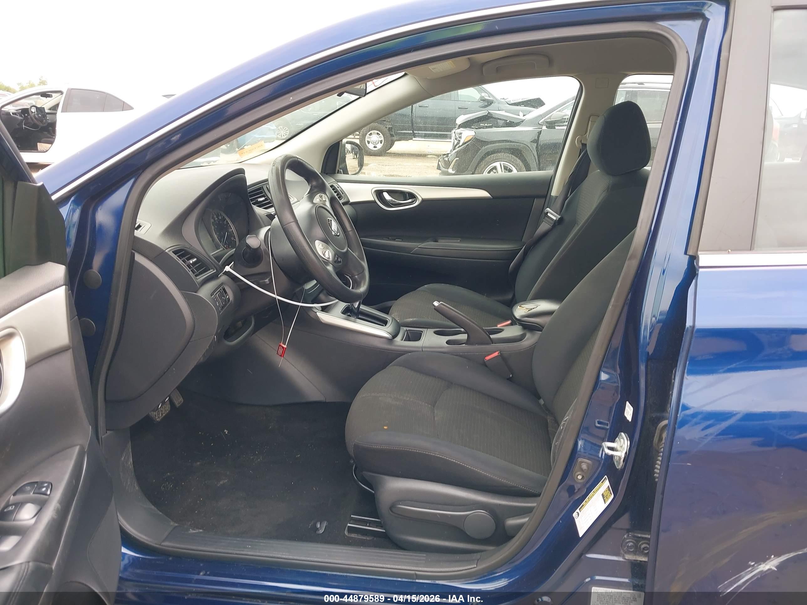 NISSAN SENTRA image 5