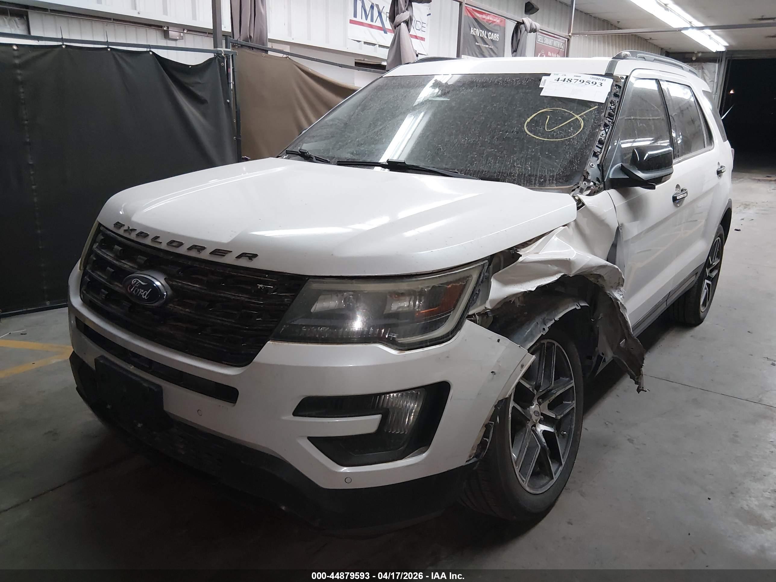 FORD EXPLORER image 2