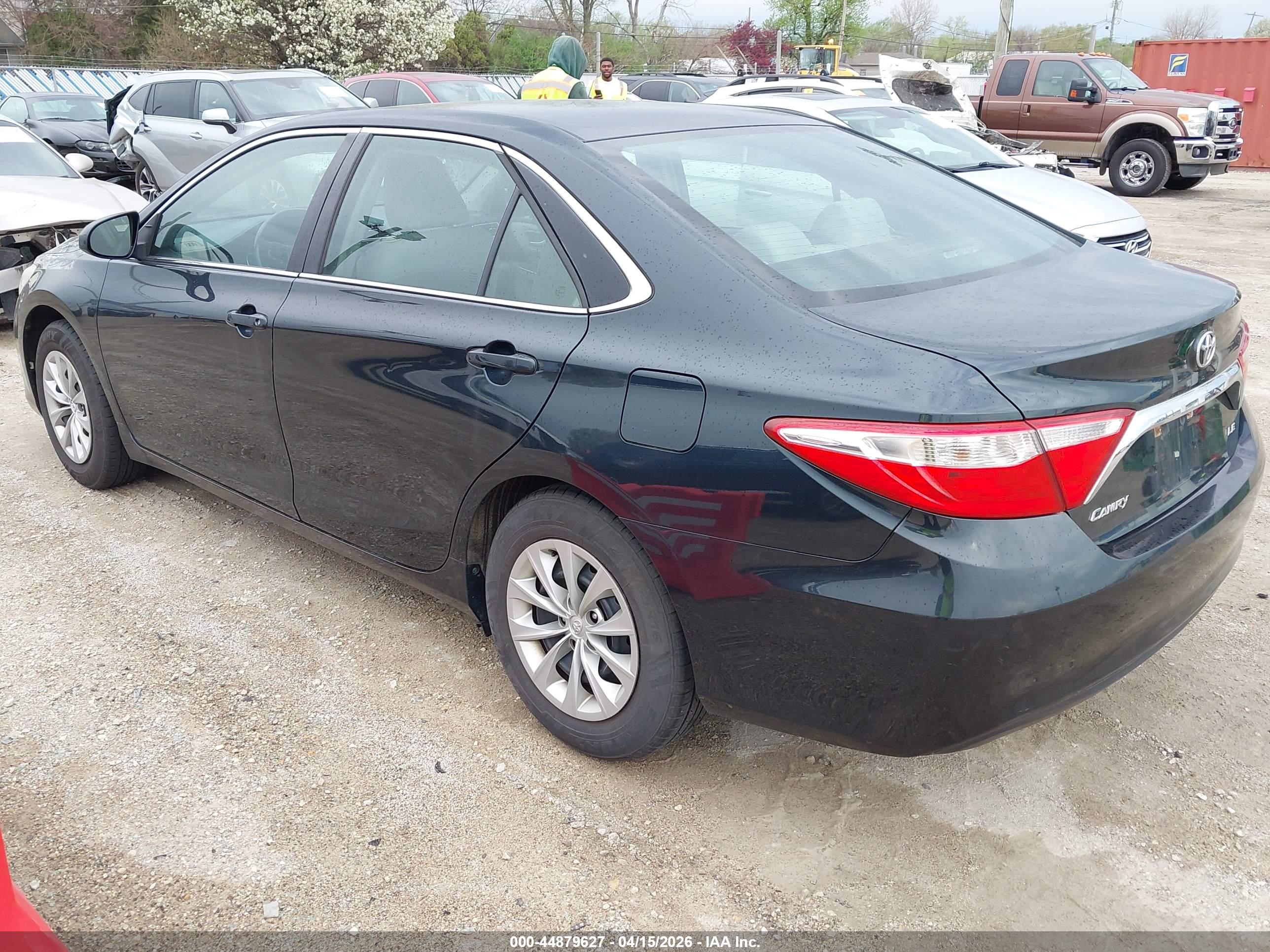 TOYOTA CAMRY image 3
